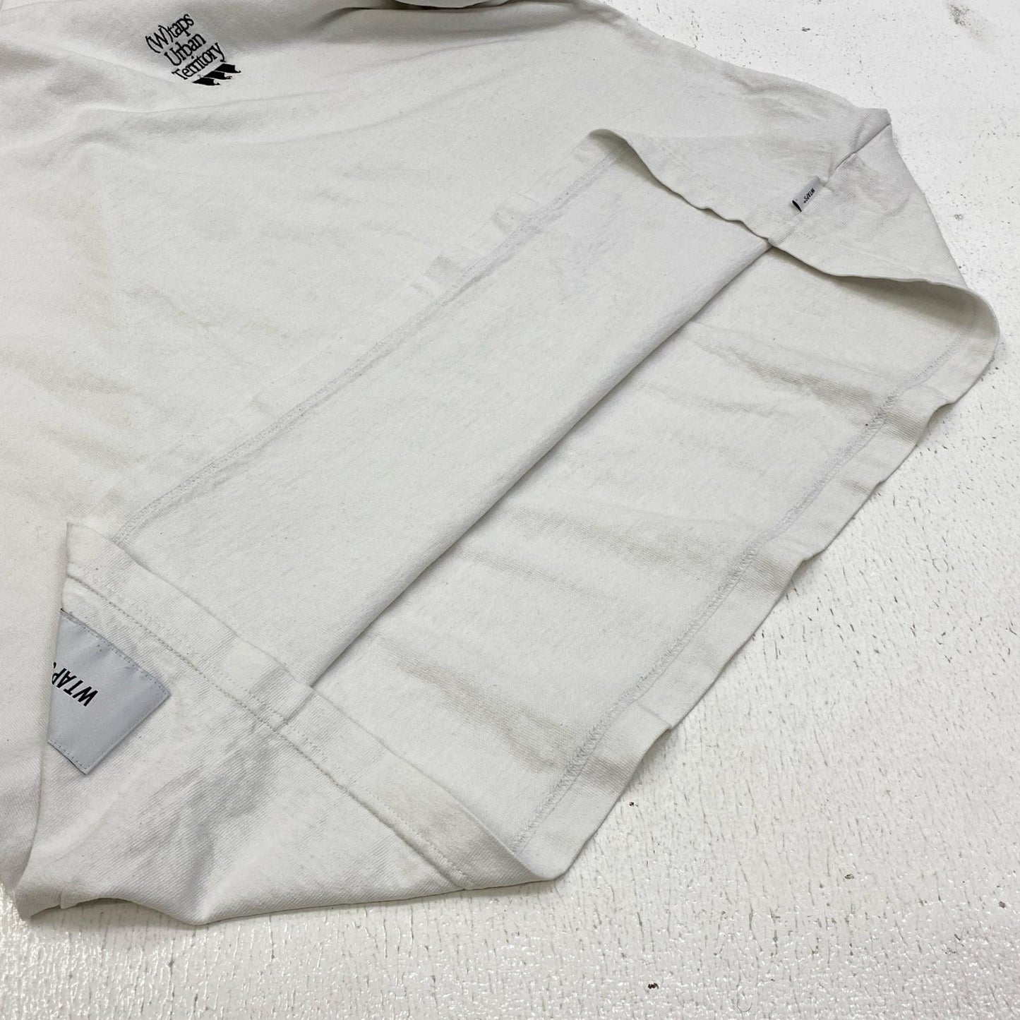 W)TAPS | ダブルタップス Urban Territory OBJ 03 長袖Ｔシャツ 241ATDT-CSM15 ホワイト サイズ：4【加古川店】