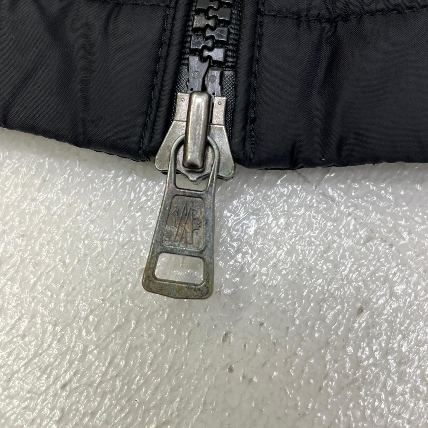 MONCLER | モンクレール roi giubbotto ブルゾン 510914108085 53227 ブラック サイズ：1【加古川店】