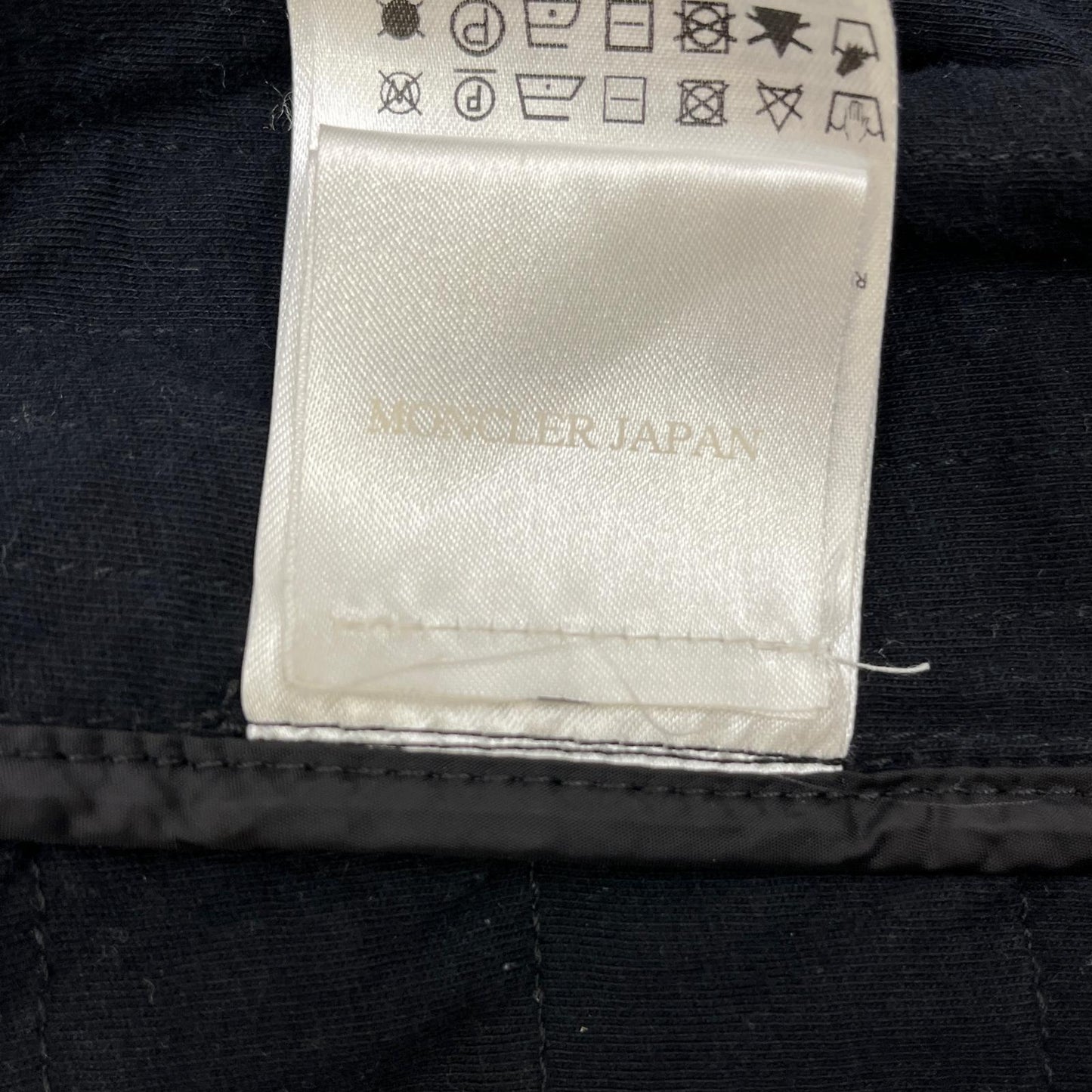 MONCLER | モンクレール roi giubbotto ブルゾン 510914108085 53227 ブラック サイズ：1【加古川店】