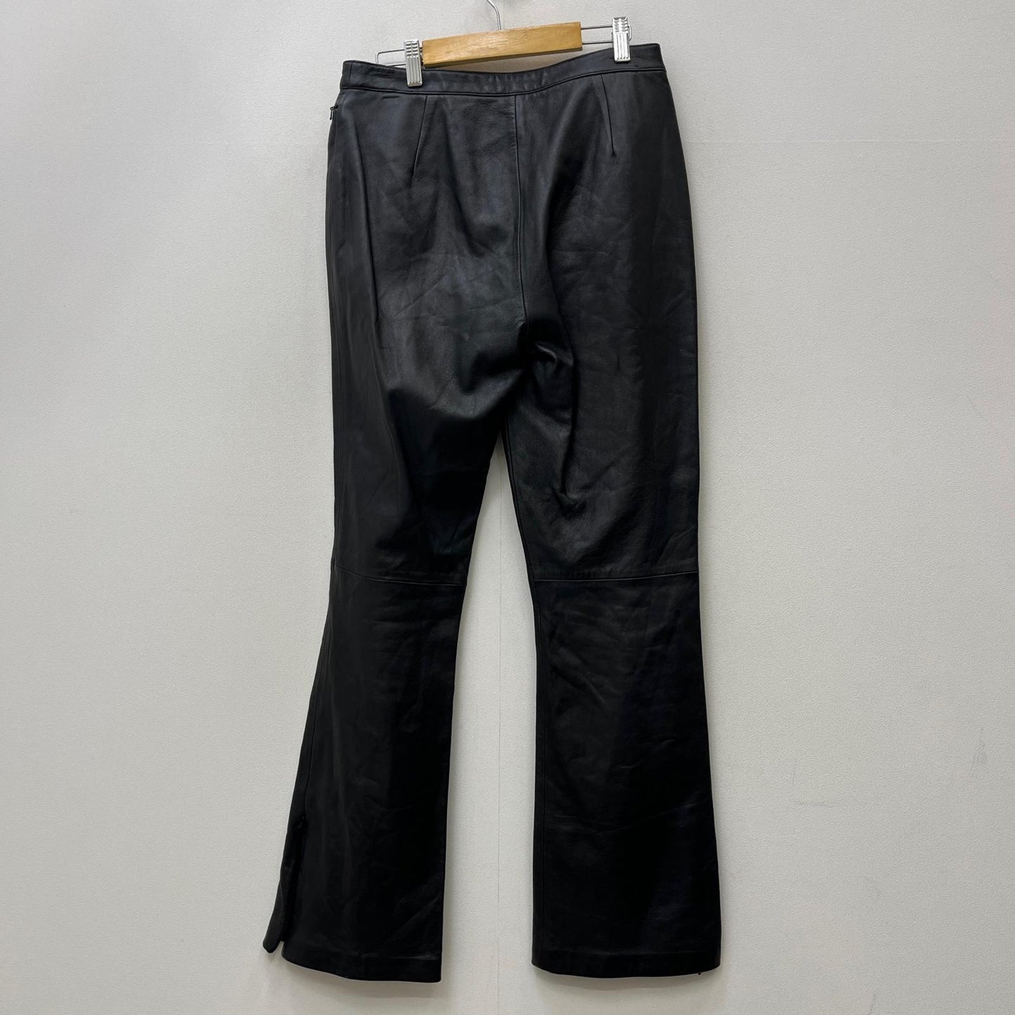 TOMMY HILFIGER | トミーヒルフィガー BOOTS CUT LEATHER PANTS パンツ M50904704 ブラック【加古川店】