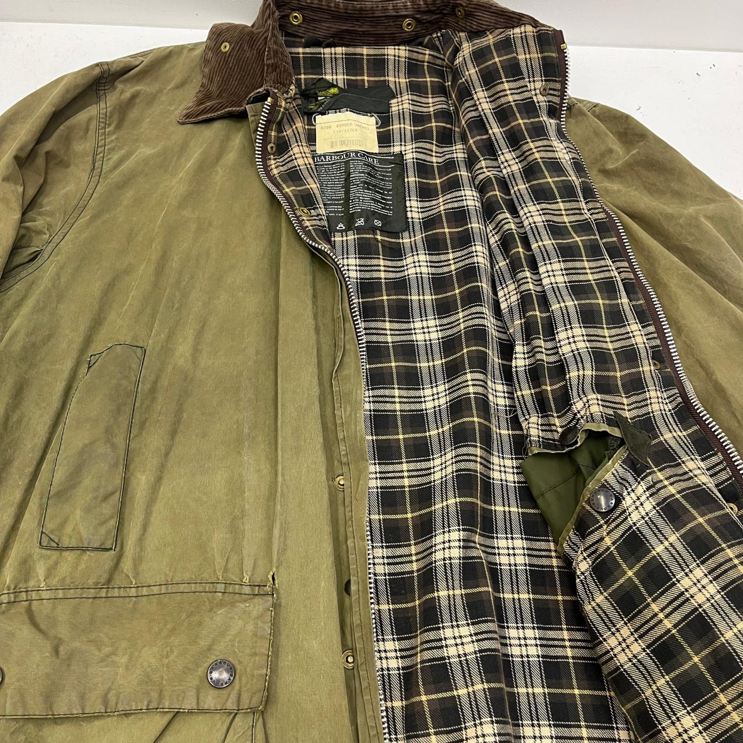 Barbour | バーブァー BORDER その他アウター カーキ【加古川店】