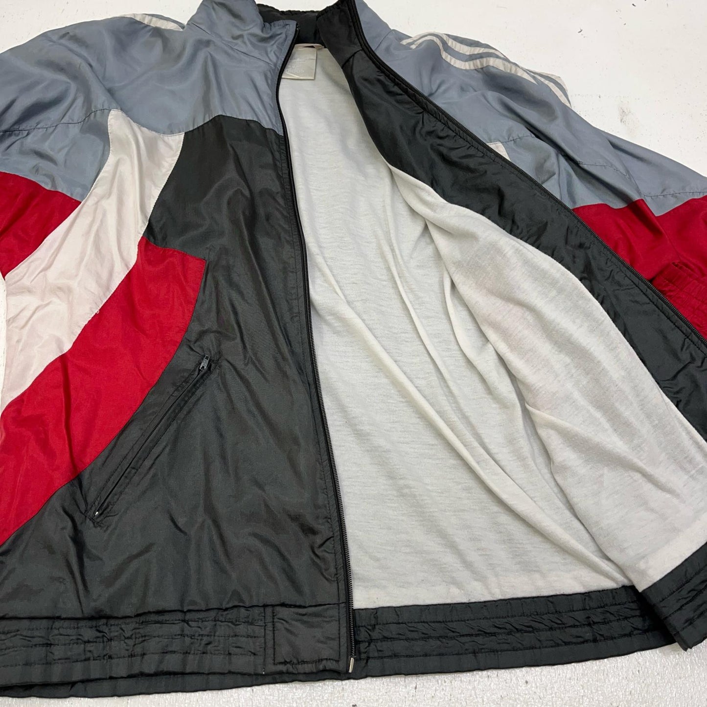 adidas(vintage) | アディダスヴィンテージ ナイロンジャケット グレー サイズ：M【加古川店】