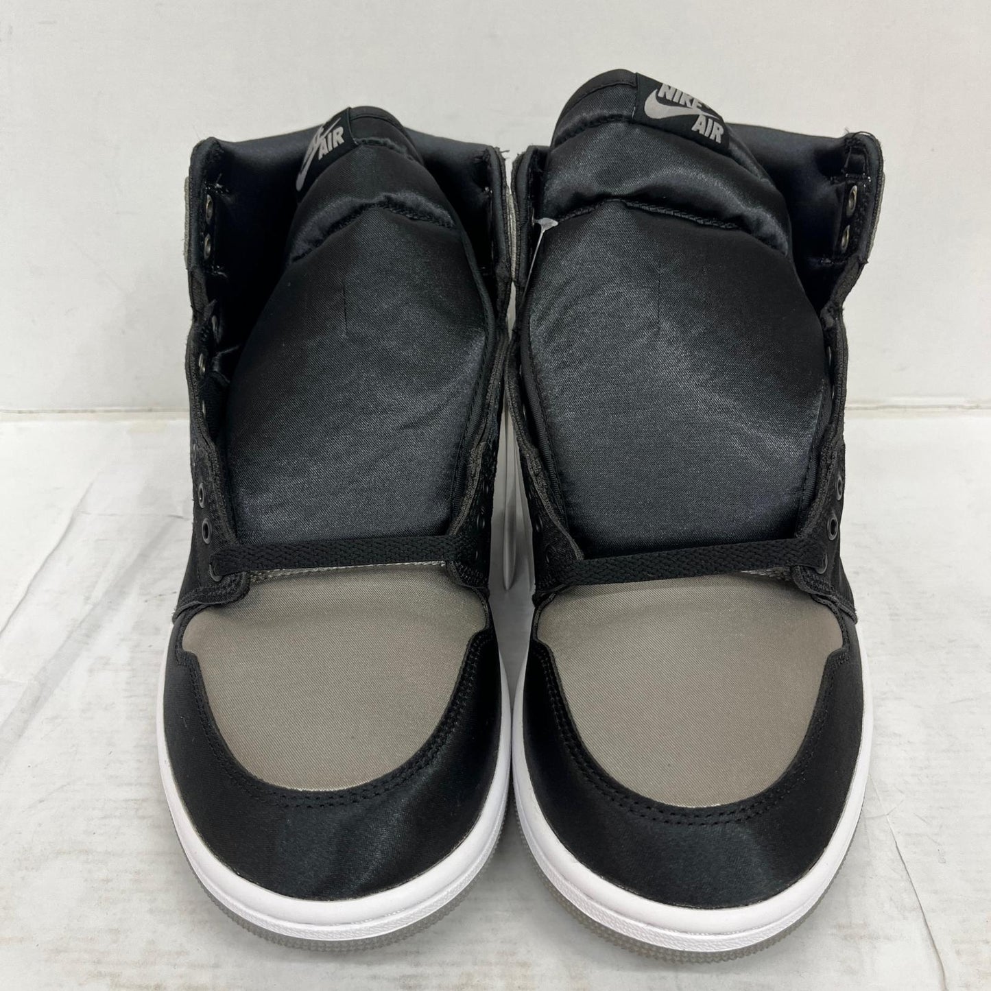 NIKE | ナイキ WMNS Air Jordan 1 Retro High OG スニーカー fd4810-010 グレー【加古川店】