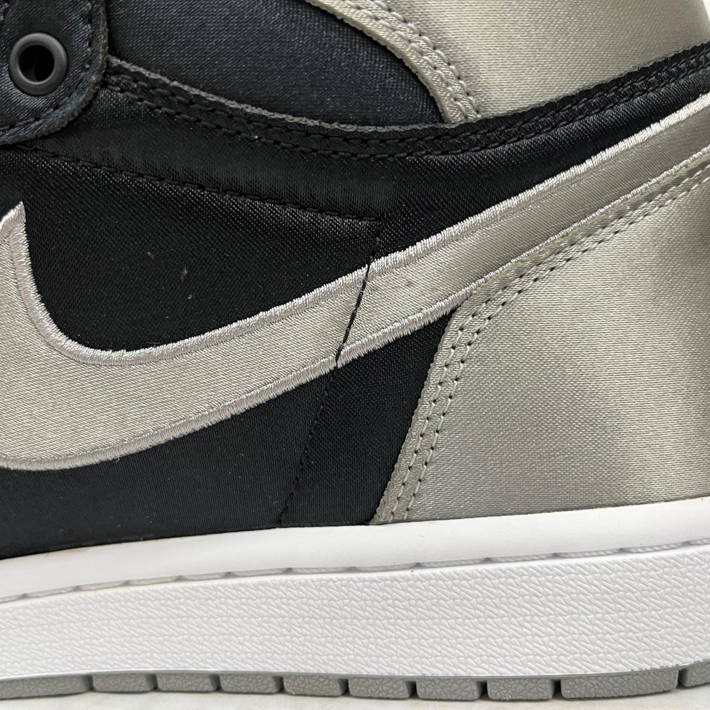NIKE | ナイキ WMNS Air Jordan 1 Retro High OG スニーカー fd4810-010 グレー【加古川店】
