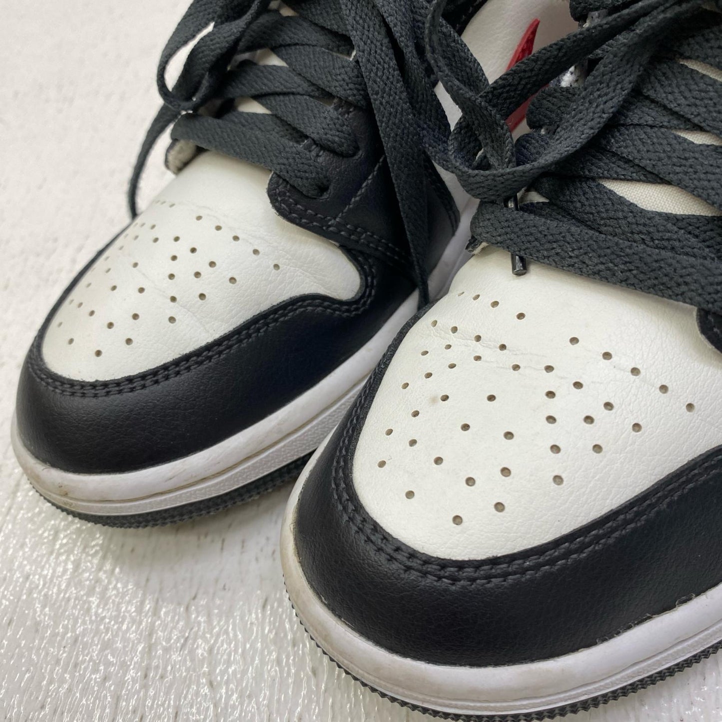 NIKE | ナイキ Wmn's Air Jordan 1 Mid スニーカー bq6472-160 レッド 24.5cm【加古川店】