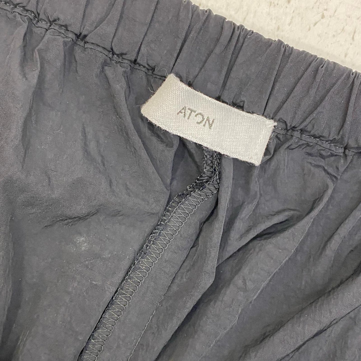 ATON | エイトン HAND DYED NYLON OVER PANTS パンツ 7031821 ブラック サイズ：2【加古川店】