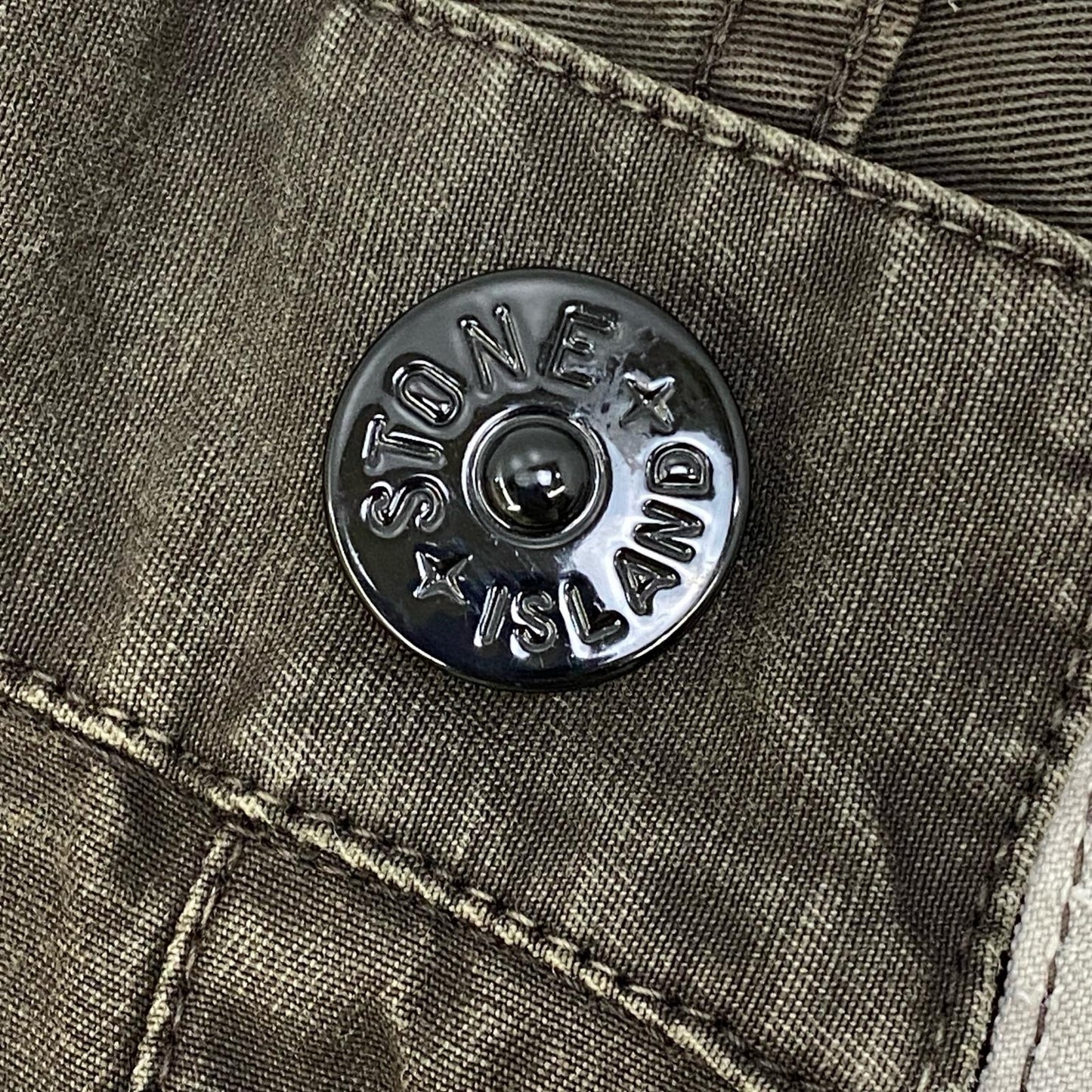 STONE ISLAND | ストーンアイランド カーゴパンツ カーキ【加古川店】