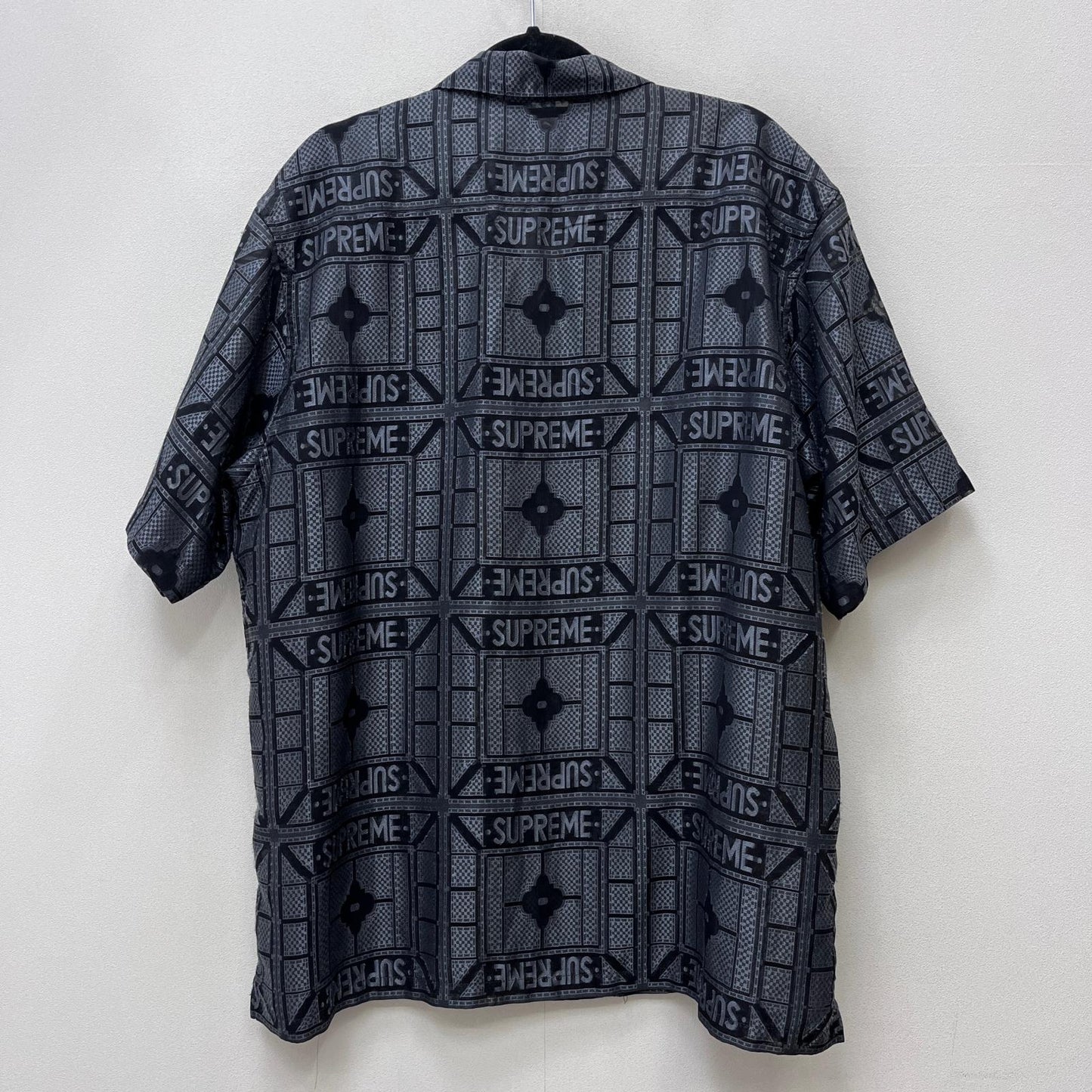 Supreme | シュプリーム Tray Jacquard S/S Shirt 半袖シャツ 総柄 24SS Lサイズ 半袖シャツ サイズ：L