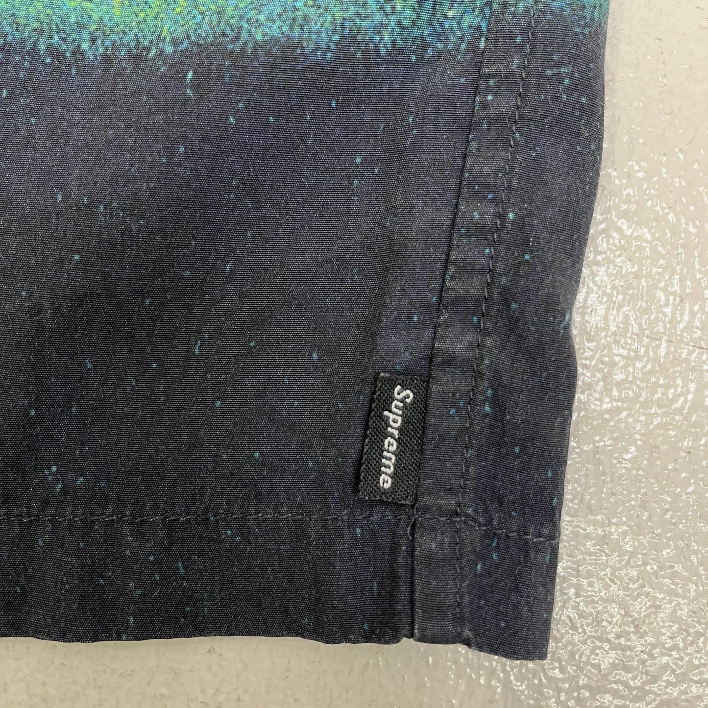 Supreme | シュプリーム Hell S/S Shirt 半袖シャツ ブラック 23FW Lサイズ 左袖破れ 半袖シャツ ブラック サイズ：L