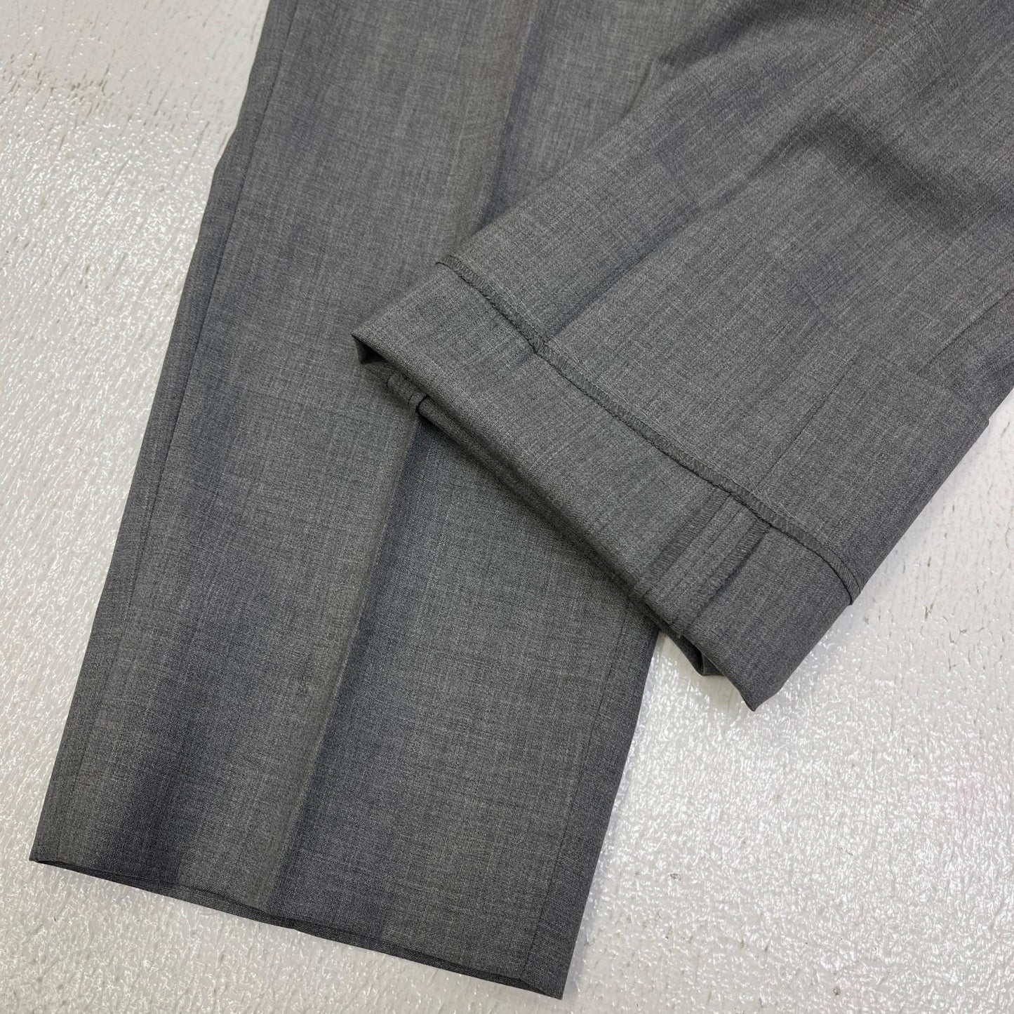 PRADA | プラダ 国内正規品 その他ボトムス DNA955 グレー サイズ：44【加古川店】