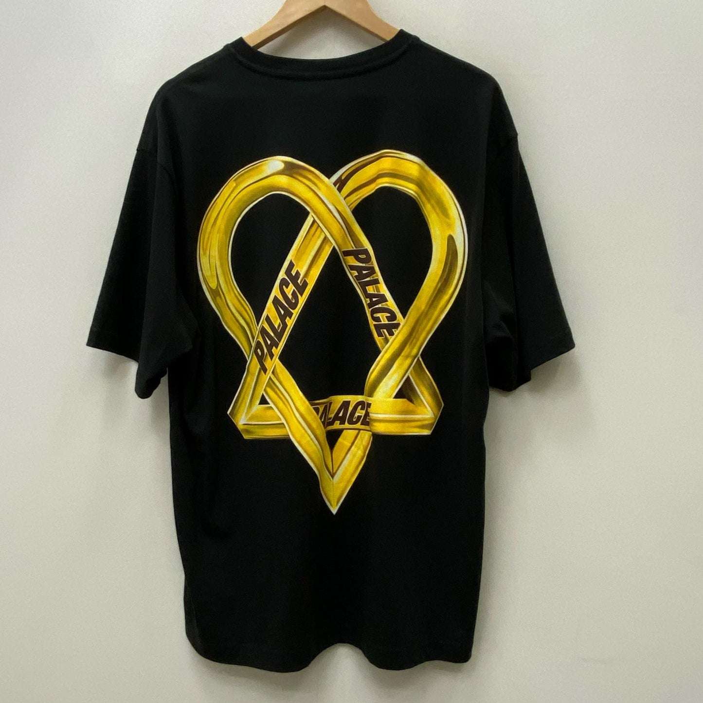 PALACE SKATEBOARDS | パレススケートボード HIM Tri Gram 半袖Ｔシャツ ブラック サイズ：XL【加古川店】