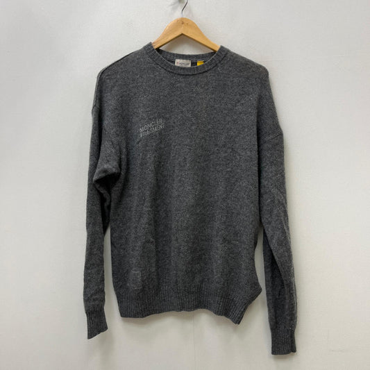 MONCLER | モンクレール GIROCOLLO TRICOT ニット F209U9C70310 国内正規品 ×FRAGMENT グレー サイズ：S【加古川店】