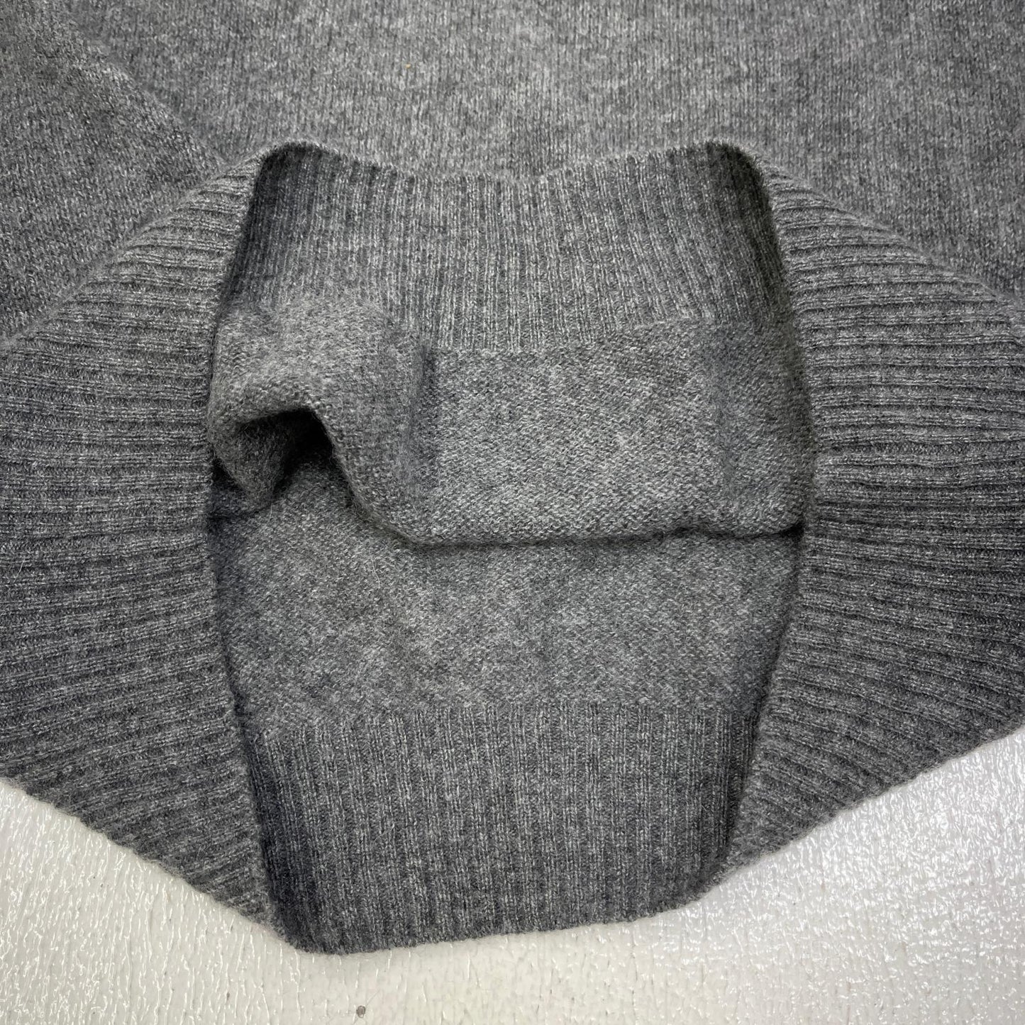 MONCLER | モンクレール GIROCOLLO TRICOT ニット F209U9C70310 国内正規品 ×FRAGMENT グレー サイズ：S【加古川店】