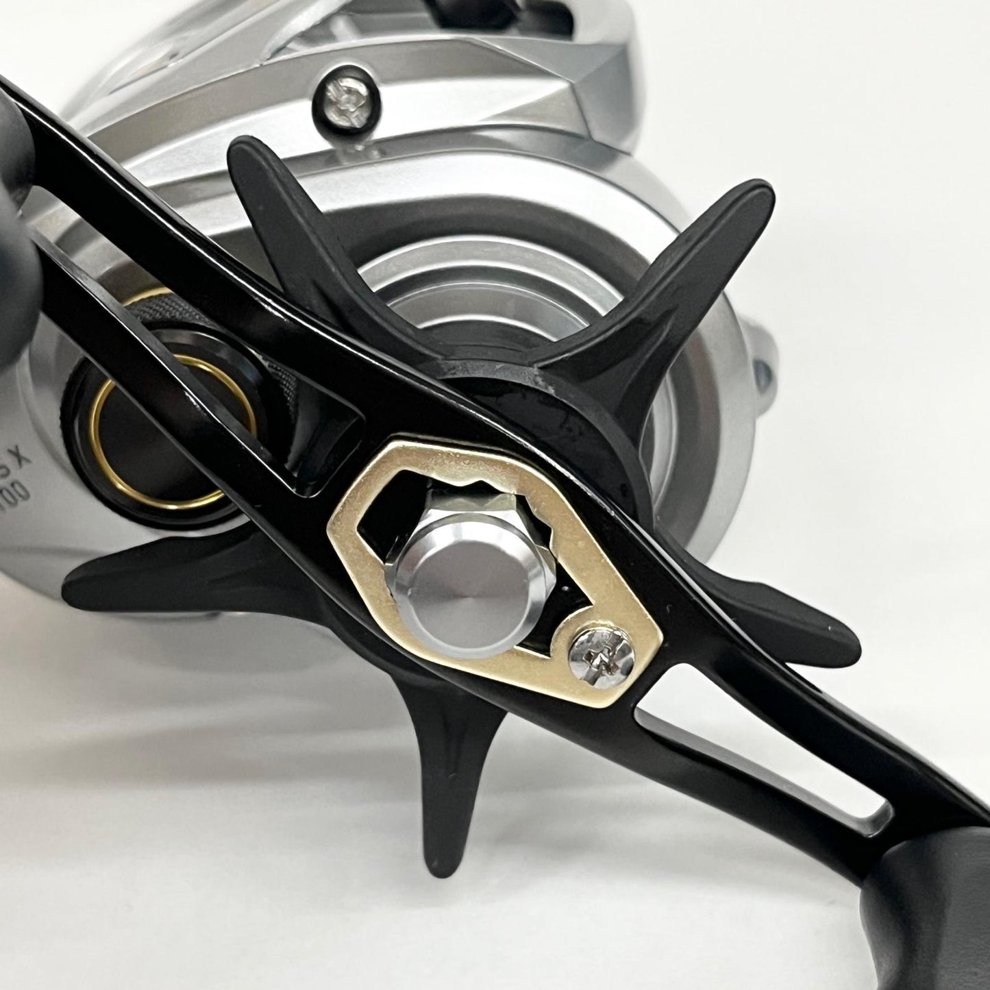 【フィッシング/釣り/釣具/リール】 【ベイトリール/右ハンドル】Daiwa | ダイワ 24バスX 100H【加古川店】