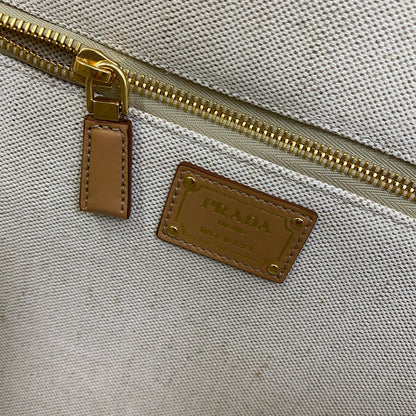 PRADA | プラダ カナパ ラージ トートバッグ 2VG125 ホワイト【加古川店】