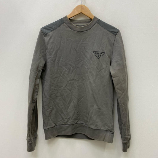 PRADA | プラダ ﾄﾗｲｱﾝｸﾞﾙﾛｺﾞﾌﾟﾚｰﾄ スウェット UJL21A R212 カーキ サイズ：S【加古川店】
