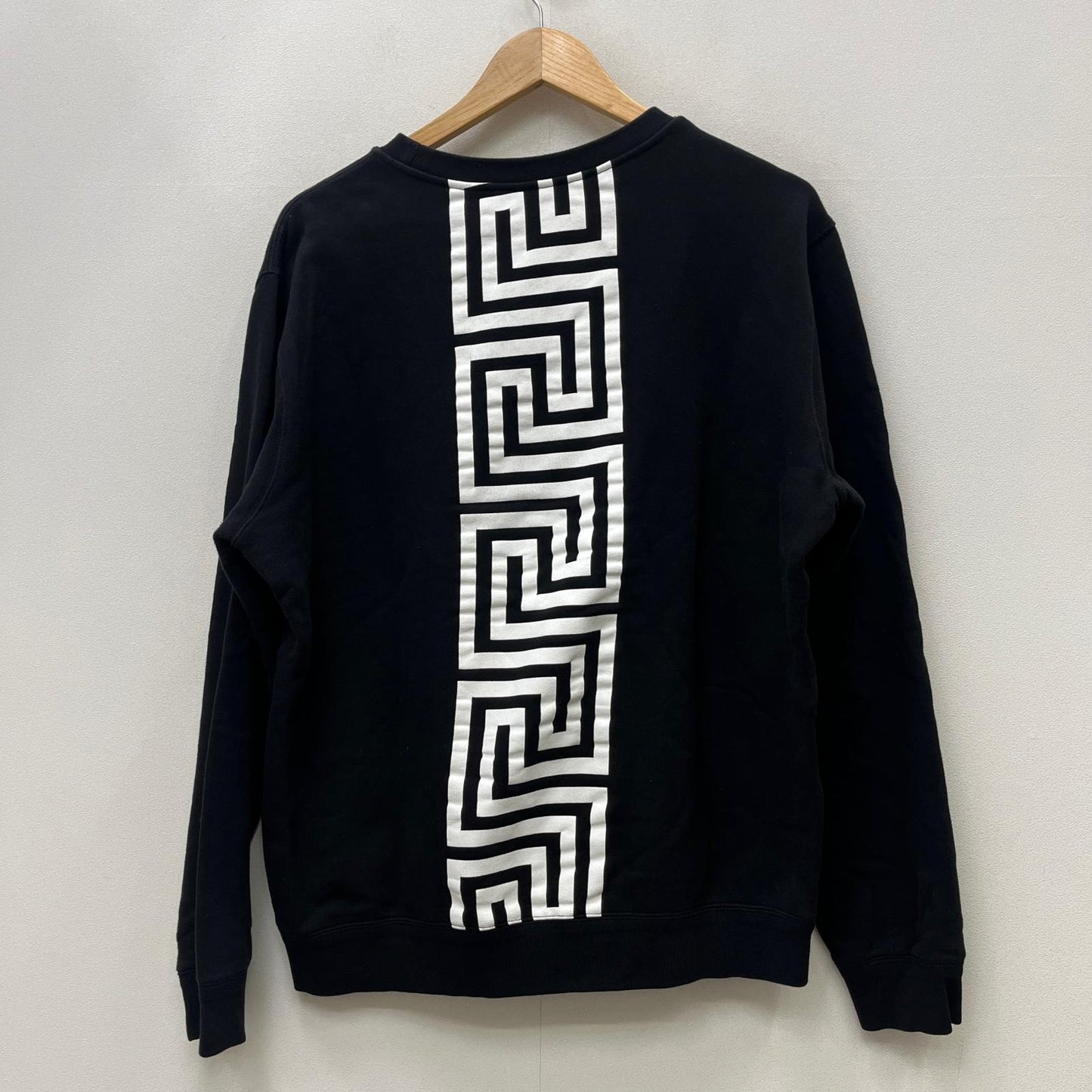 VERSACE | ヴェルサーチ ロゴスウェットシャツ　国内正規品 スウェット 1008283 1A05926 ブラック サイズ：XL【加古川店】