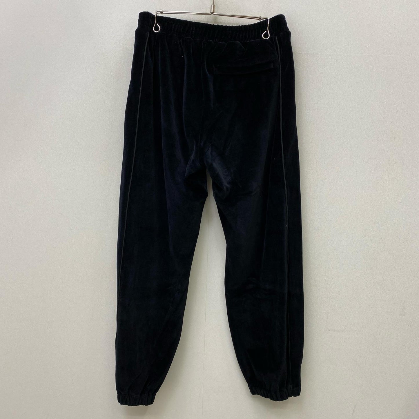 BlackEyePatch | ブラックアイパッチ HWC VELOUR TRACK PANTS パンツ BEPFW25PA17 ブラック サイズ：M【加古川店】