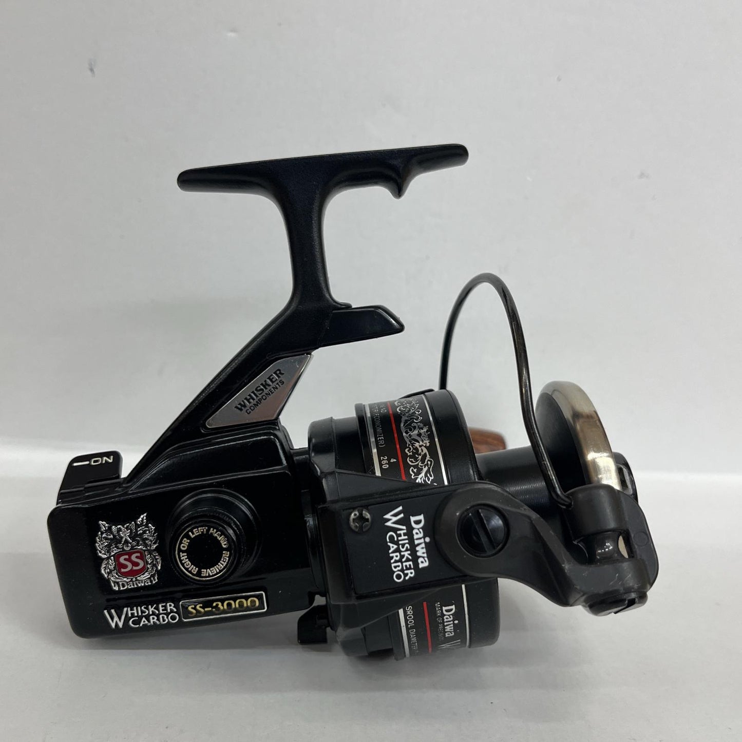 【フィッシング/釣り/釣具/リール】 【スピニングリール】Daiwa | ダイワ ウィスカーカーボ SS-3000【加古川店】