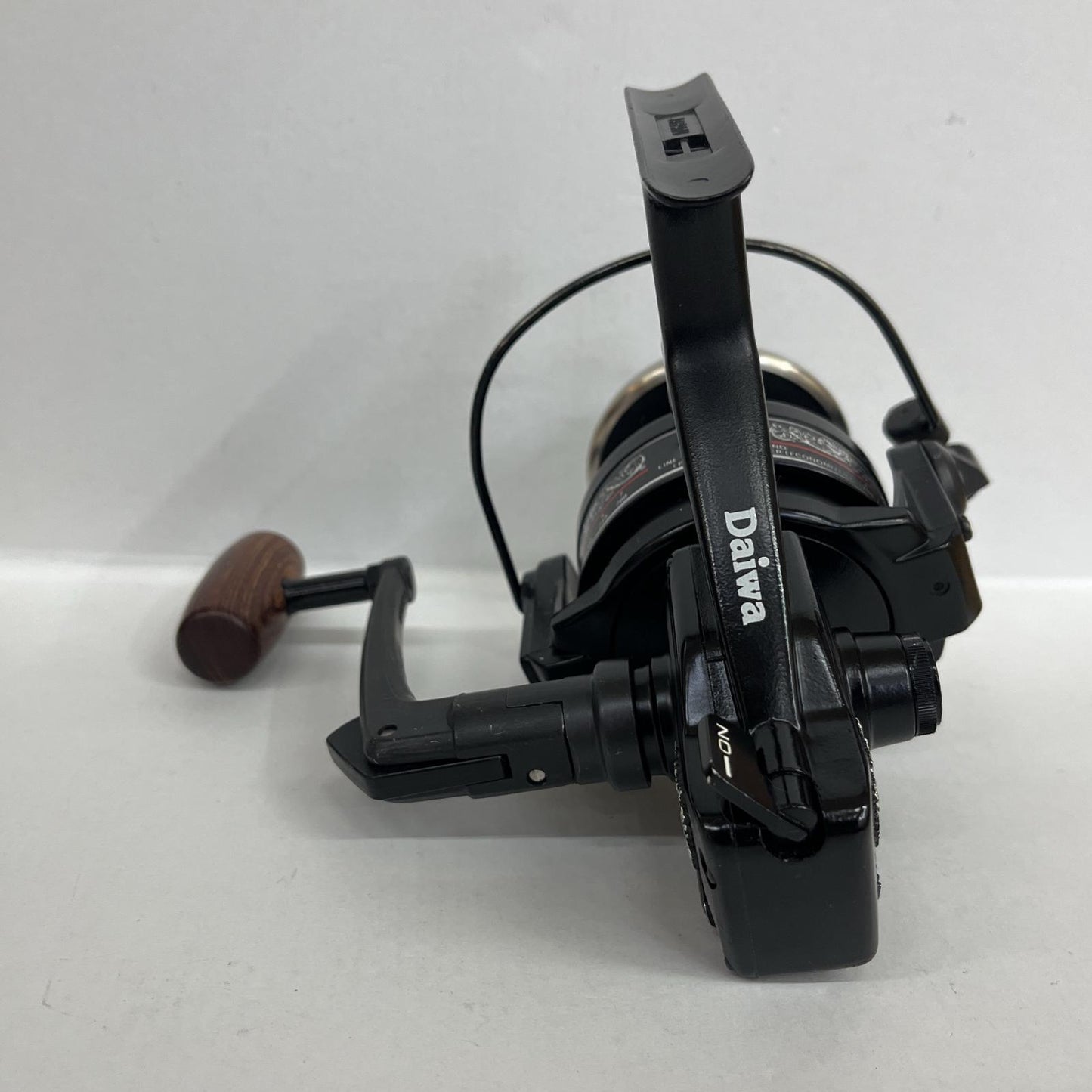 【フィッシング/釣り/釣具/リール】 【スピニングリール】Daiwa | ダイワ ウィスカーカーボ SS-3000【加古川店】