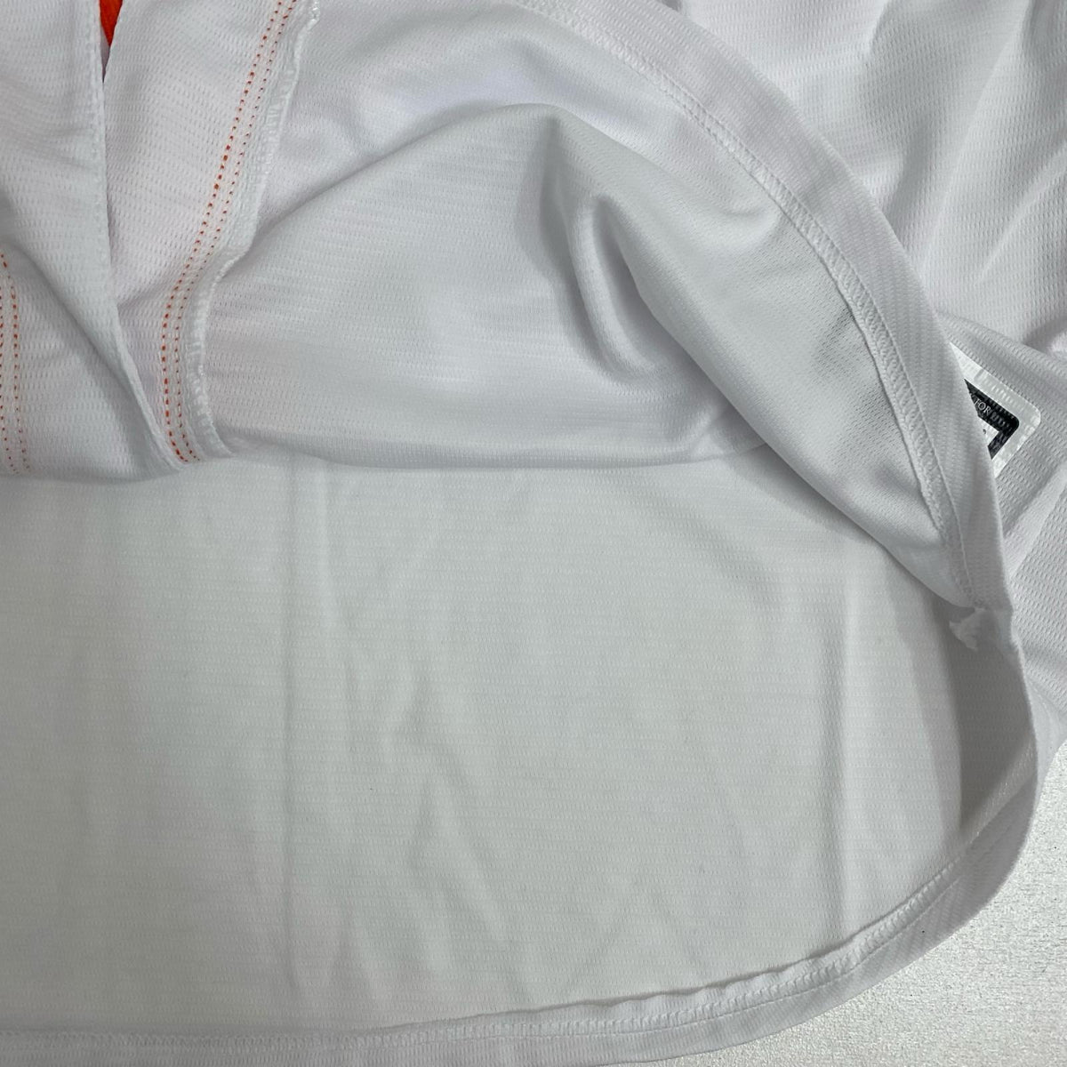 Majestic ヒューストン・アストロズ ﾕﾆﾌｫｰﾑ No.27 ホセ・アルトゥーベ サイズ:XXXL【加古川店】