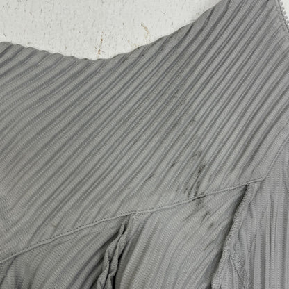 ISSEY MIYAKE | イッセイミヤケ プリーツコート その他アウター HP33JL380 グレー【加古川店】