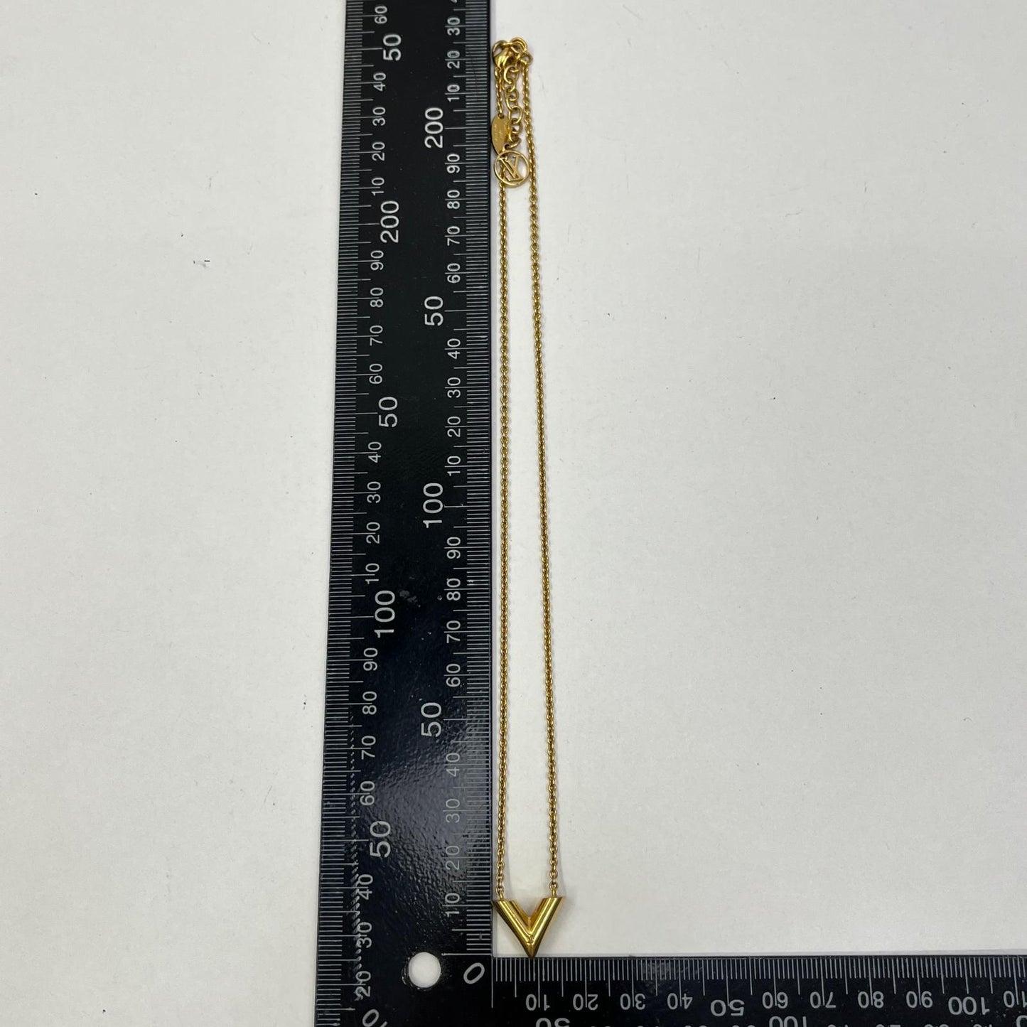 LOUIS VUITTON | ルイ・ヴィトン エセンシャルV ネックレス M61083 ゴールド【加古川店】