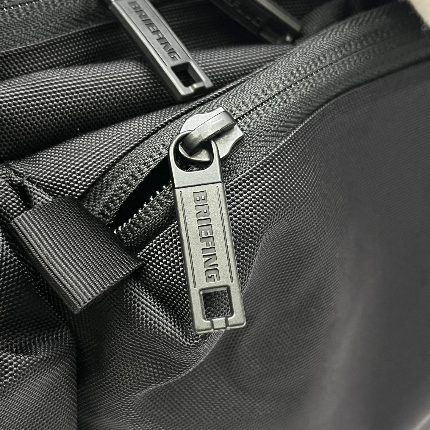 BRIEFING | ブリーフィング SW Liner 16インチ対応　SOLID WAVE ビジネスバッグ ブラック【加古川店】