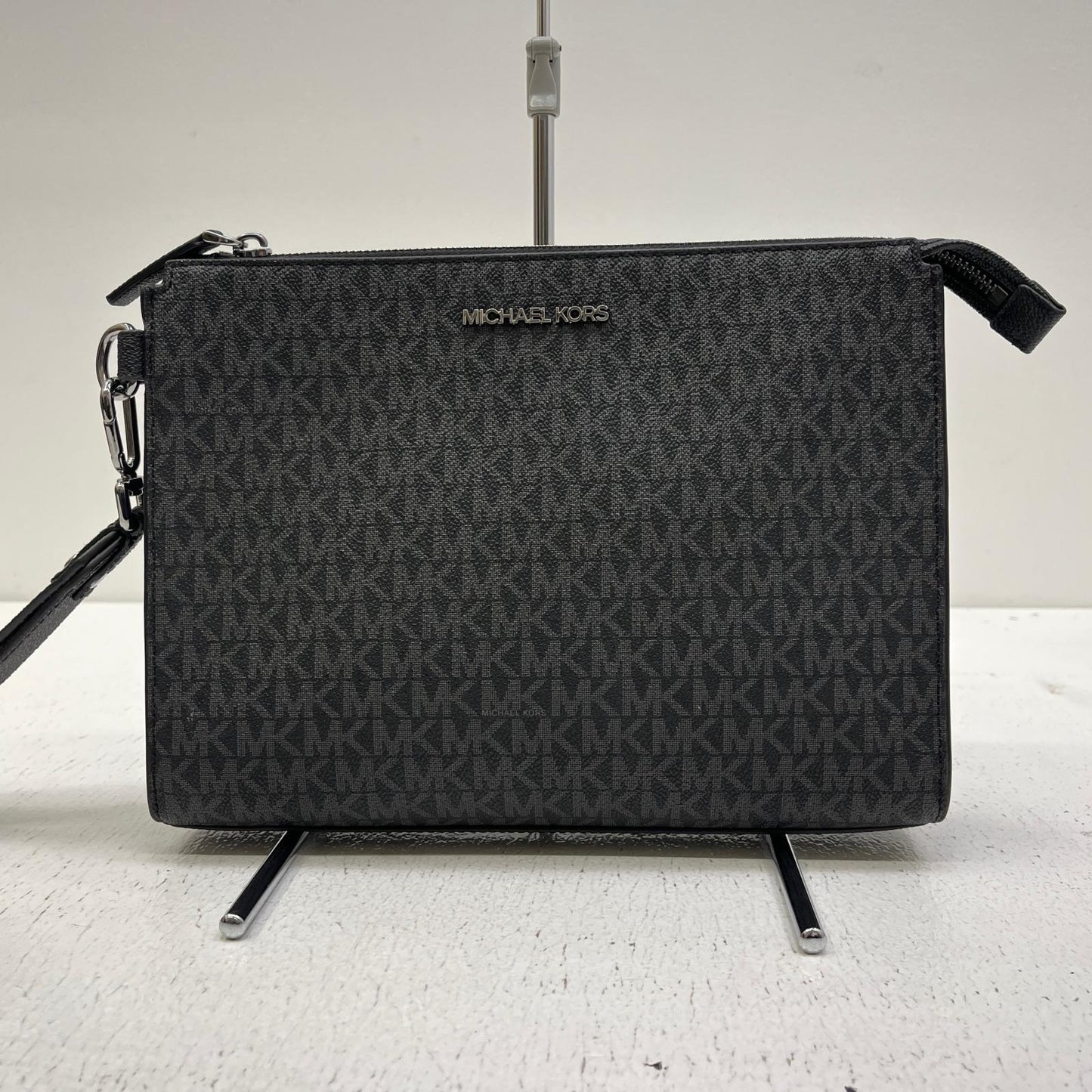Michael Kors | マイケルコース シグネチャー セカンドバッグ【加古川店】