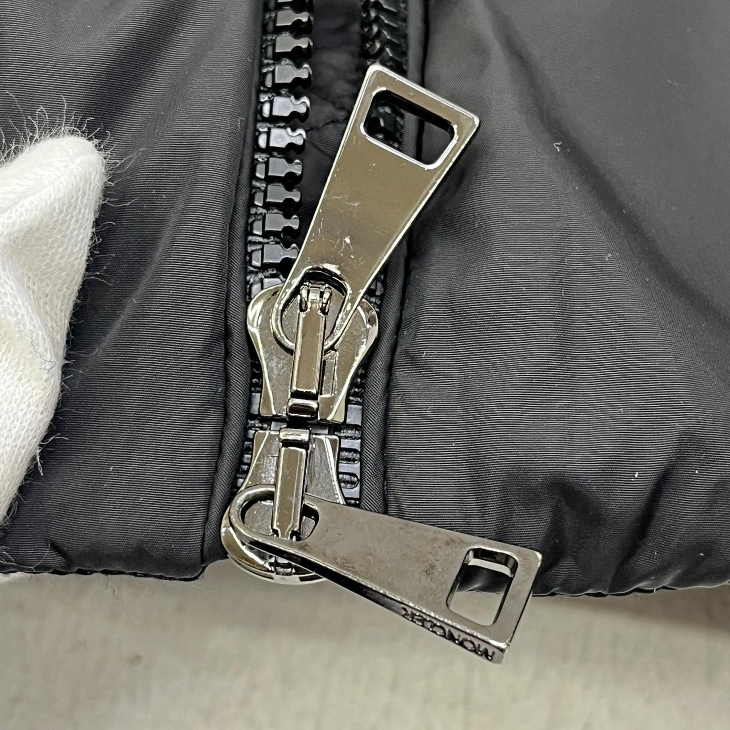 MONCLER | モンクレール 国内正規品　ALOES DOWN JACKET ダウンジャケット f20931a54600 c0068 ブラック【加古川店】