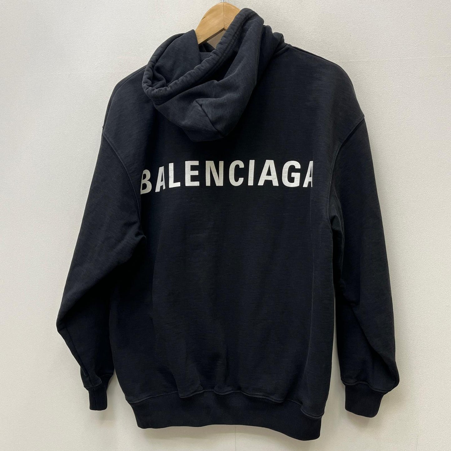 【中古】BALENCIAGA | バレンシアガ 国内正規品 パーカー 508184 ブラック サイズ：XS【加古川店】