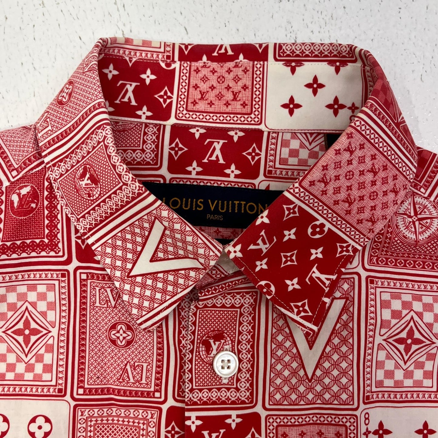 【中古】LOUIS VUITTON | ルイ・ヴィトン トランプ柄 半袖シャツ 半袖シャツ rm182m hku hfs14w レッド サイズ：S【加古川店】