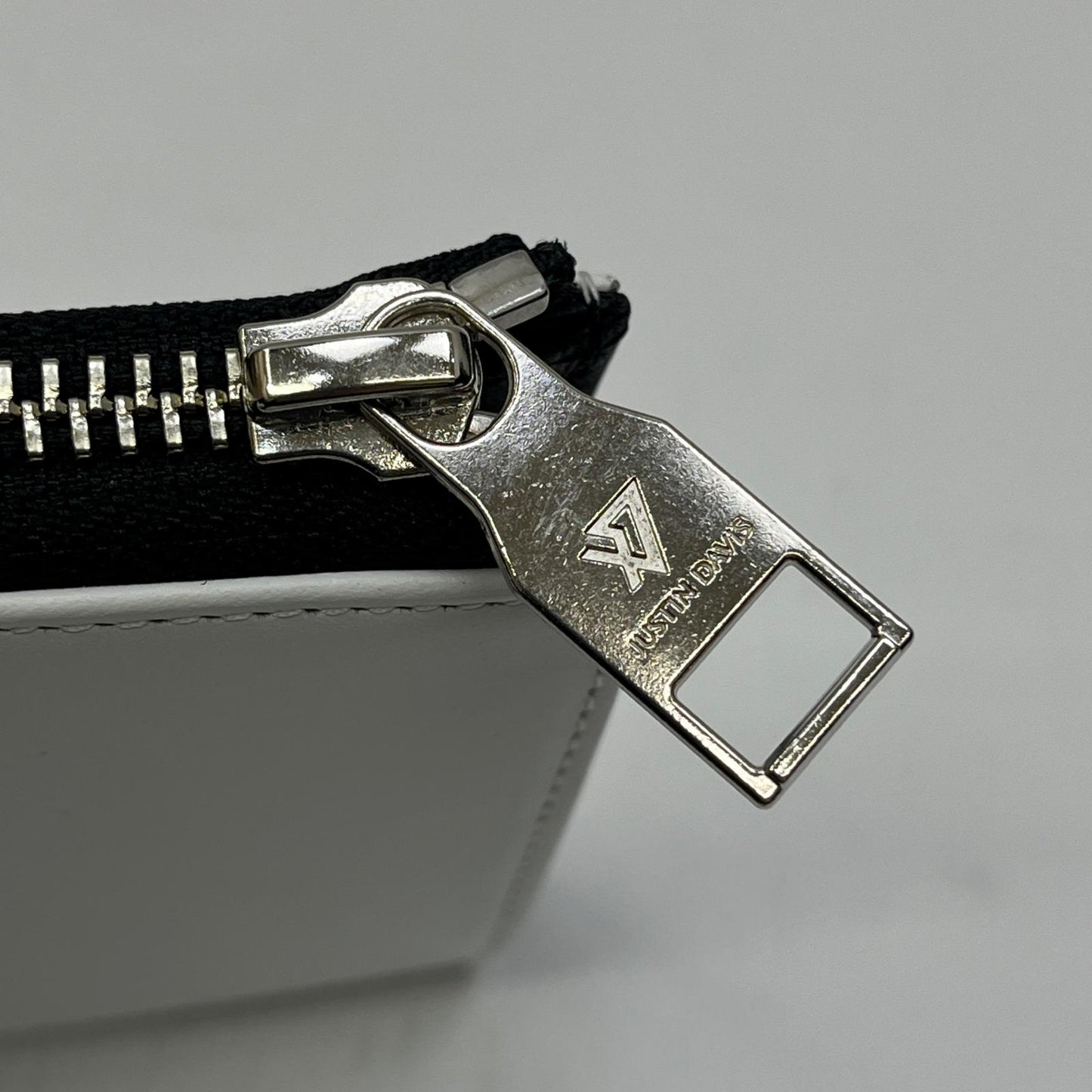 【中古】Justin Davis | ジャスティンデイビス MARCAM L-ZIP 長財布 JDV037 WHT ホワイト【加古川店】