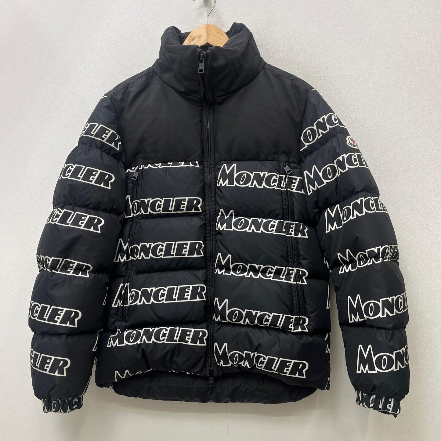 【中古】MONCLER | モンクレール WILSON FAIVELEY ダウンジャケット E20914132685 ブラック サイズ：2【加古川店】