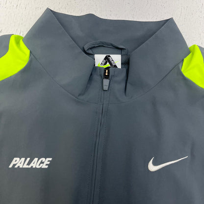 【中古】PALACE SKATEBOARDS | パレススケートボード xNIKE total p90 track jacket ジャージ P29NJK002 グレー サイズ：XXL【加古川店】