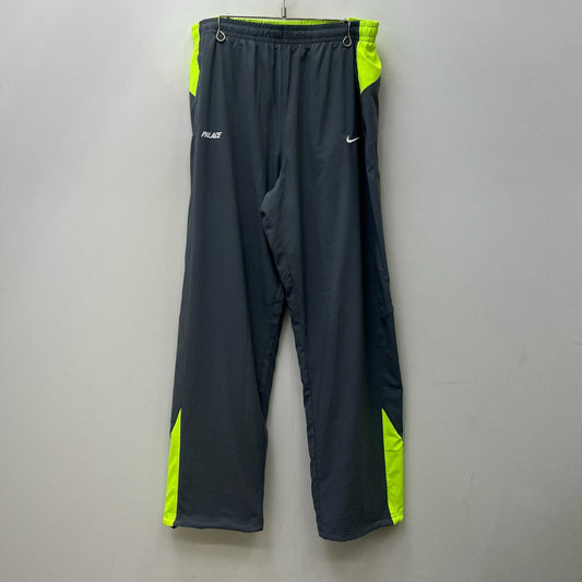【中古】PALACE SKATEBOARDS | パレススケートボード xNIKE total p90 track bottom パンツ P29NJG002 グレー サイズ：XXL【加古川店】