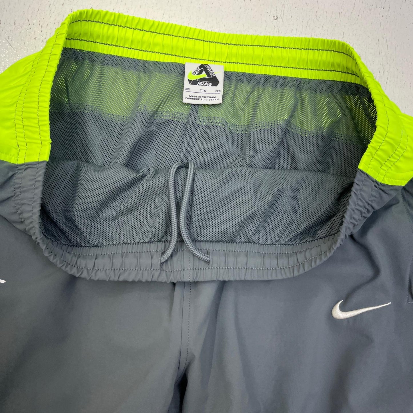 【中古】PALACE SKATEBOARDS | パレススケートボード xNIKE total p90 track bottom パンツ P29NJG002 グレー サイズ：XXL【加古川店】