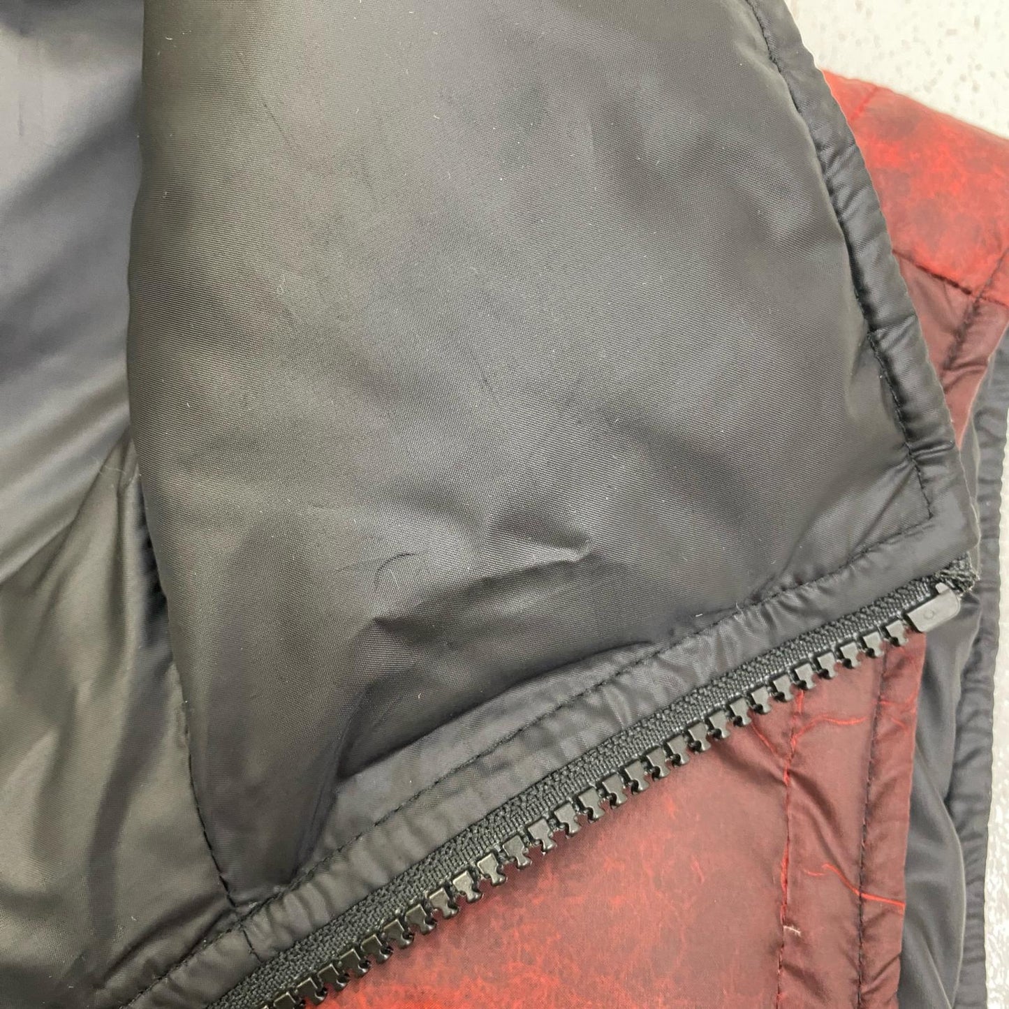 【中古】DOLCE & GABBANA | ドルチェアンドガッバーナ 国内正規品 ダウンベスト G9L35T リバーシブル サイズ：48【加古川店】