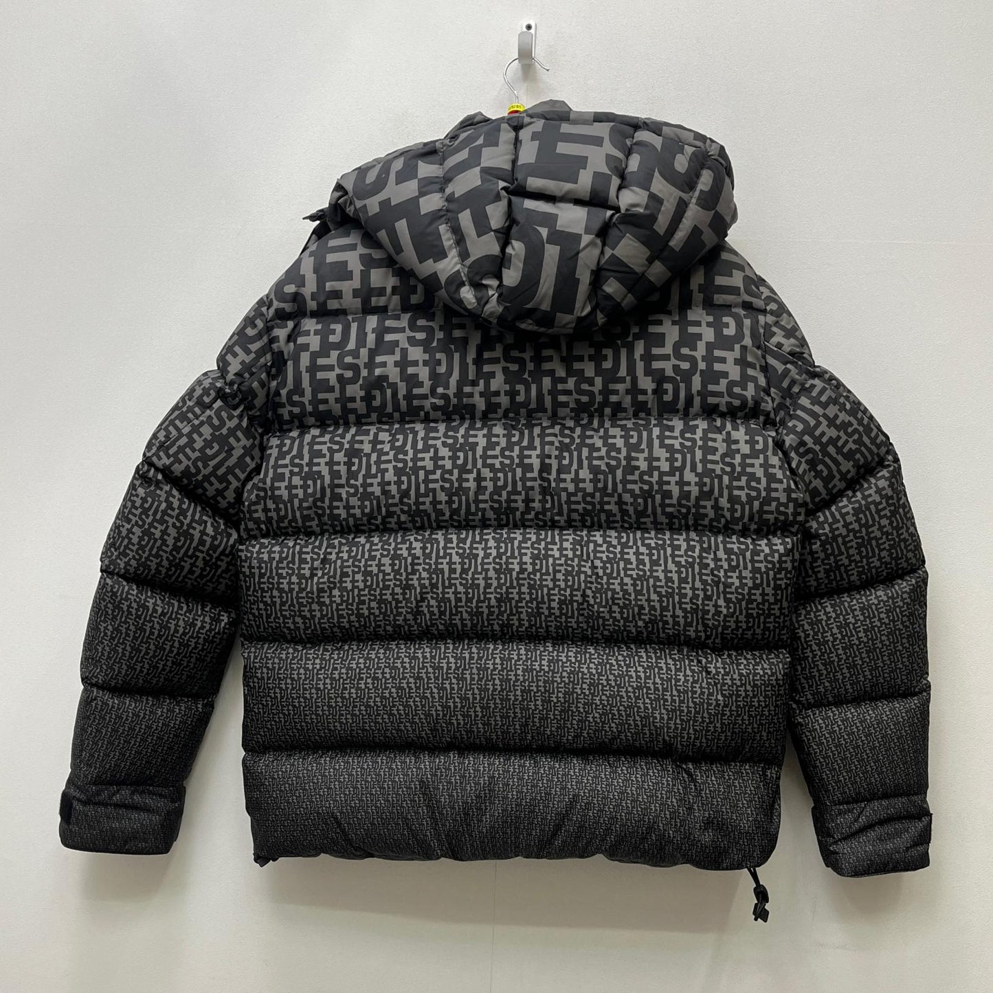 【中古】DIESEL | ディーゼル W-STEP-MON-RD ダウンジャケット A09093 サイズ：M【加古川店】