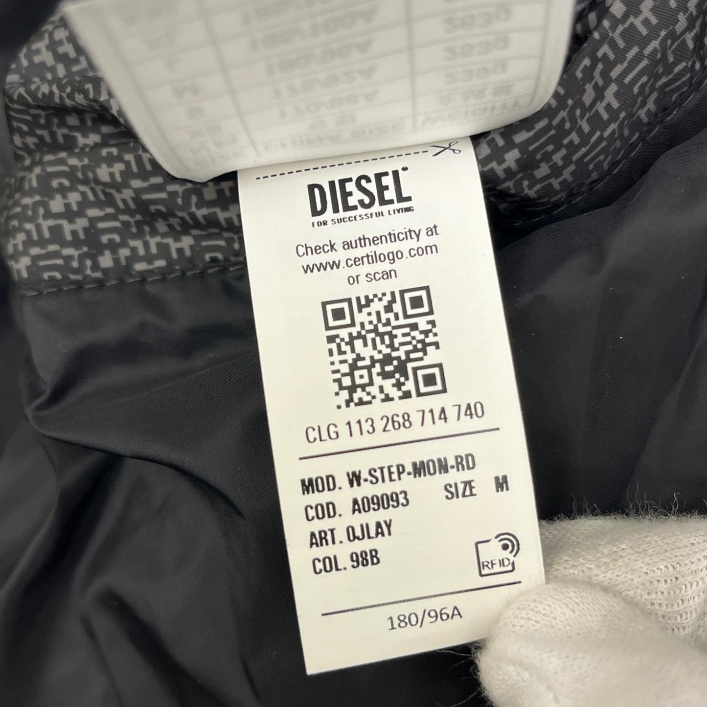 【中古】DIESEL | ディーゼル W-STEP-MON-RD ダウンジャケット A09093 サイズ：M【加古川店】