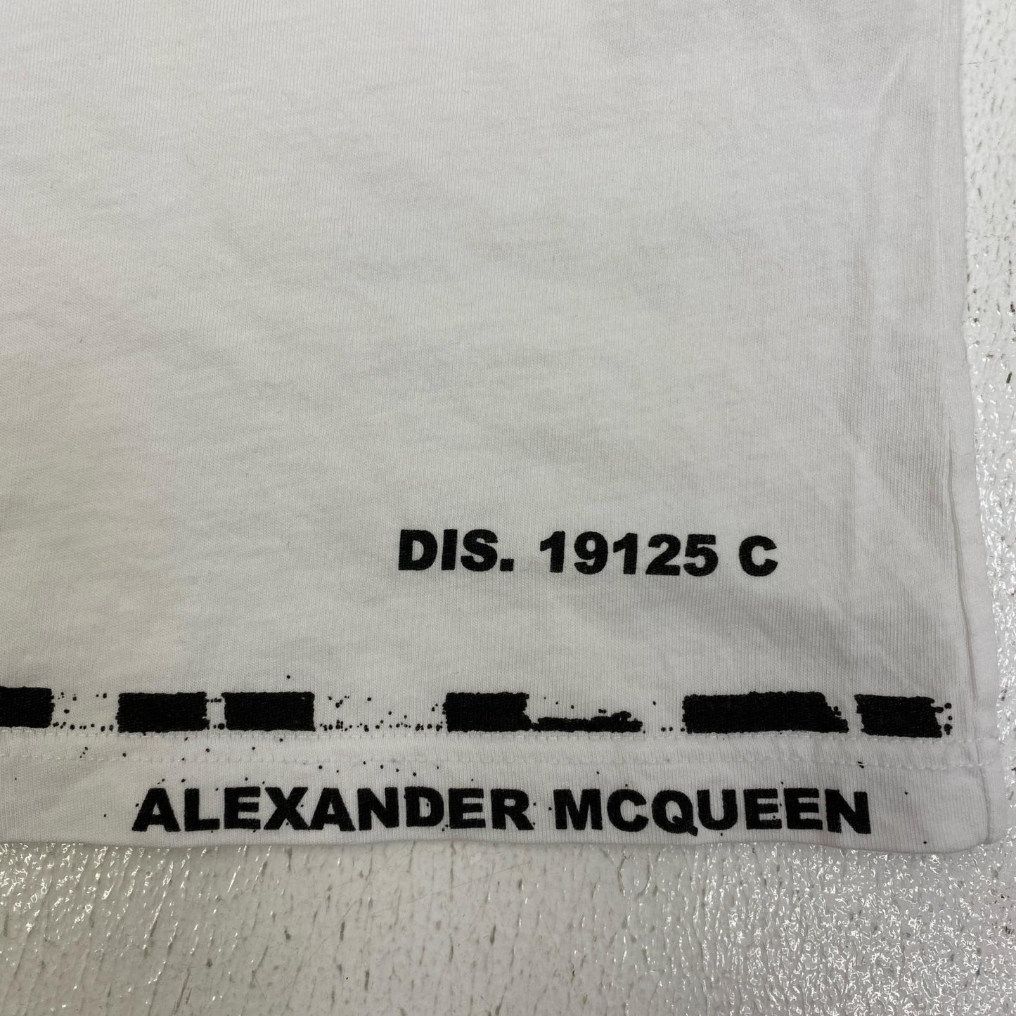 【中古】Alexander McQueen | アレキサンダーマックイーン グラフィティ ロゴ　国内正規品 半袖Ｔシャツ 622104 QSZ57 ホワイト サイズ：M【加古川店】