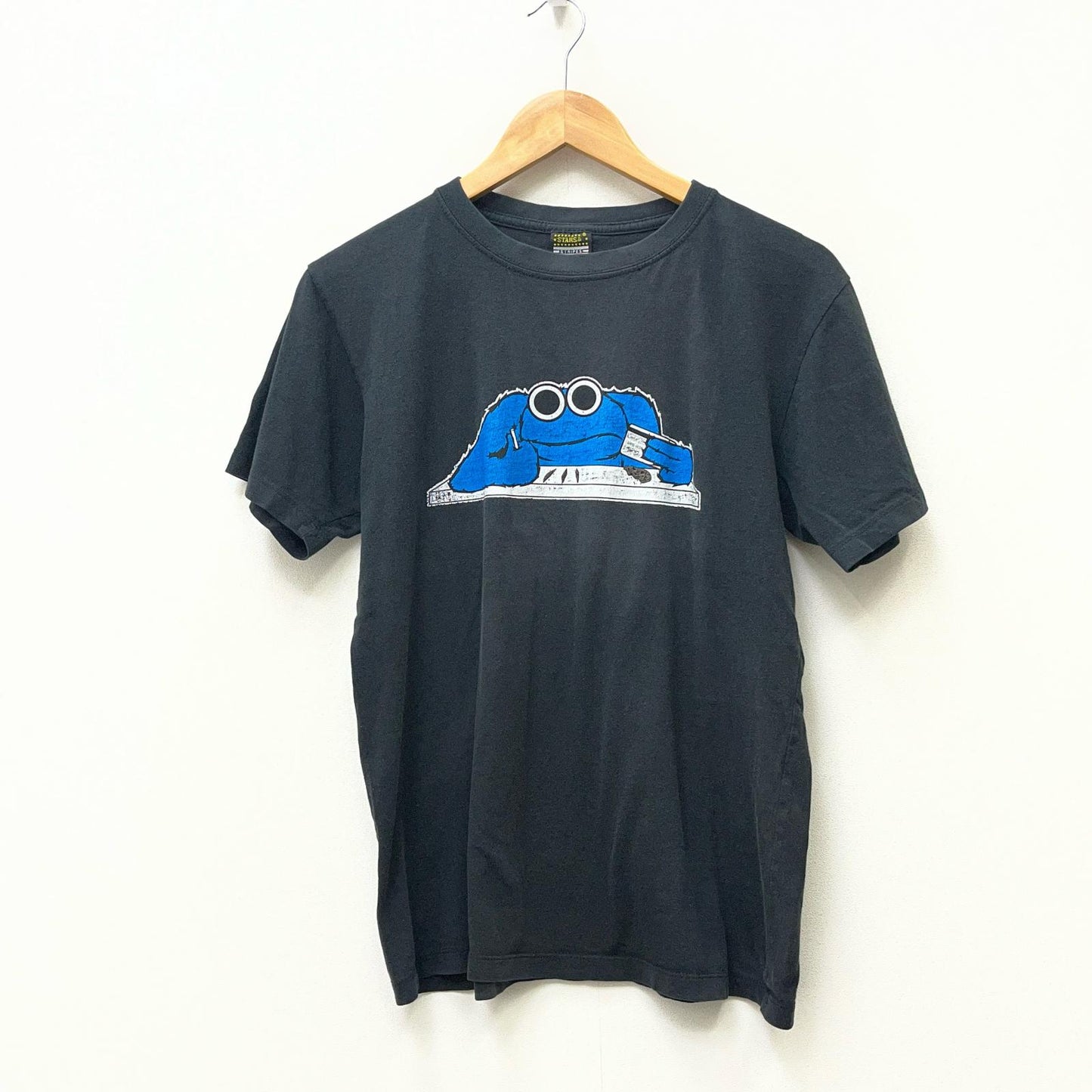 【中古】 Sesame Street Cookie Monster Parody stars& 半袖Ｔシャツ ブラック サイズ：M【加古川店】