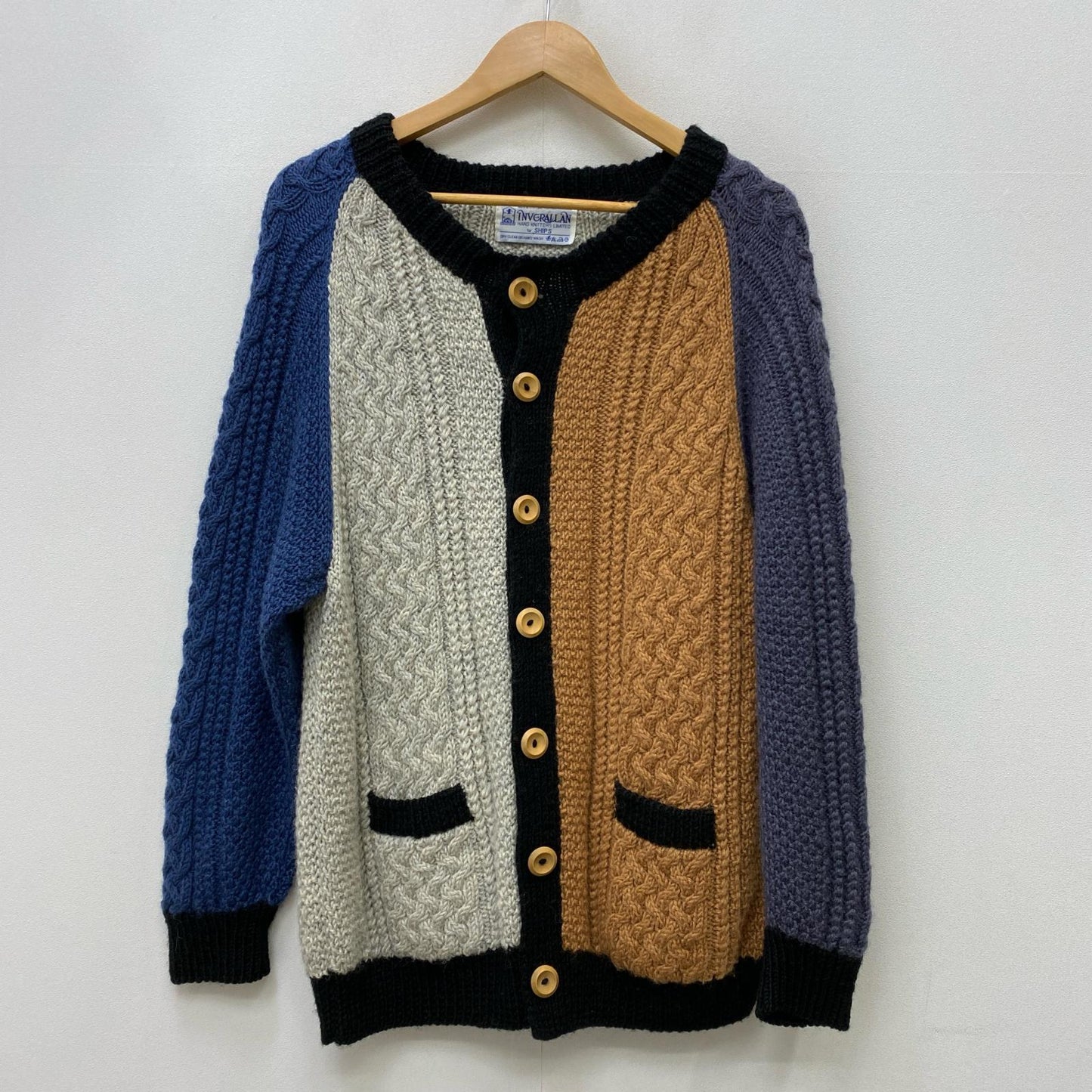 【中古】INVERALLAN | インバーアラン ｸﾚｲｼﾞｰﾊﾟﾀｰﾝ ｸﾙｰﾈｯｸ カーディガン マルチカラー【加古川店】