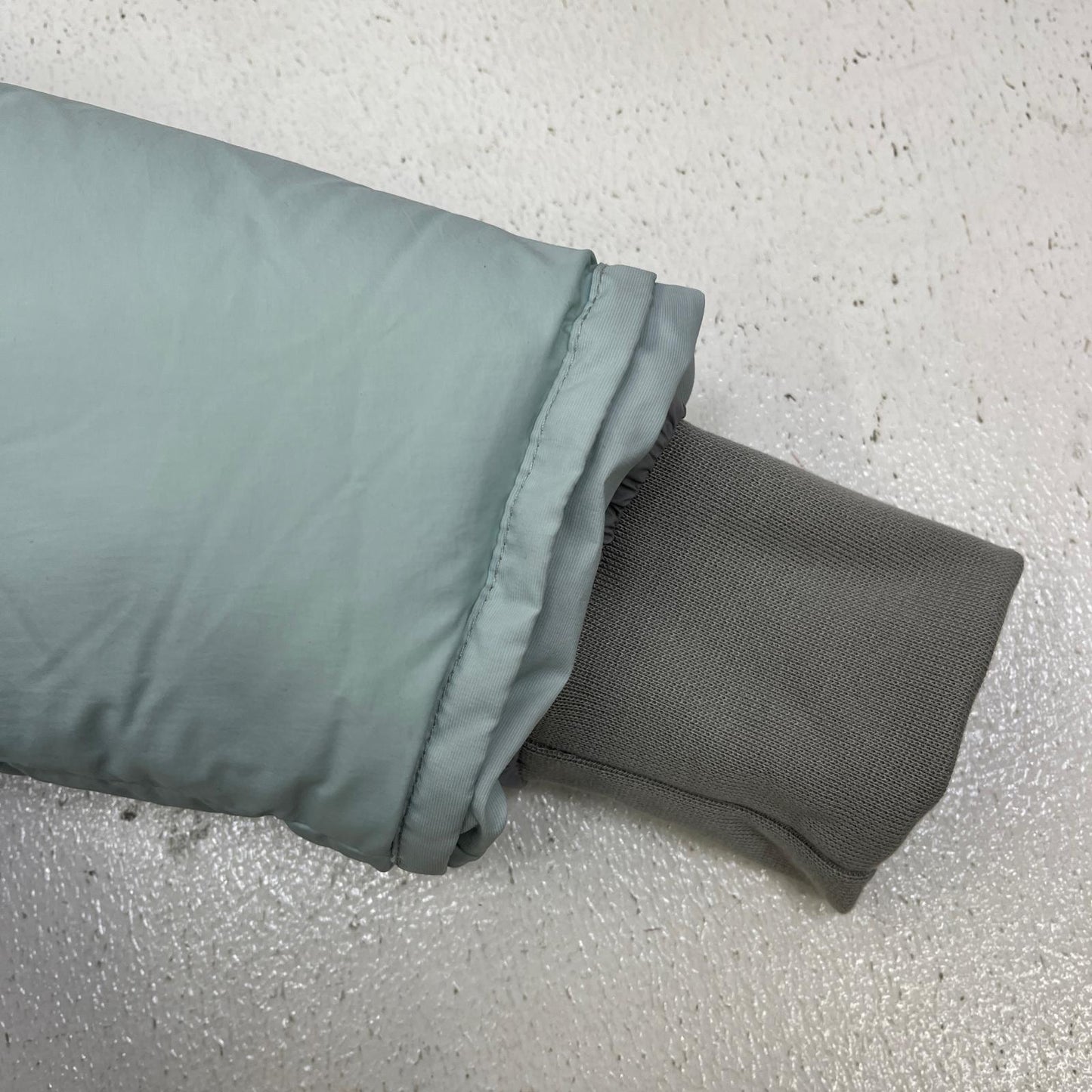 【中古】CANADA GOOSE | カナダグース EVERETT PUFFER ｶﾅﾀﾞｸﾞｰｽｼﾞｬﾊﾟﾝ国内正規 ダウンジャケット 2613MB ライトブルー サイズ：M【加古川店】
