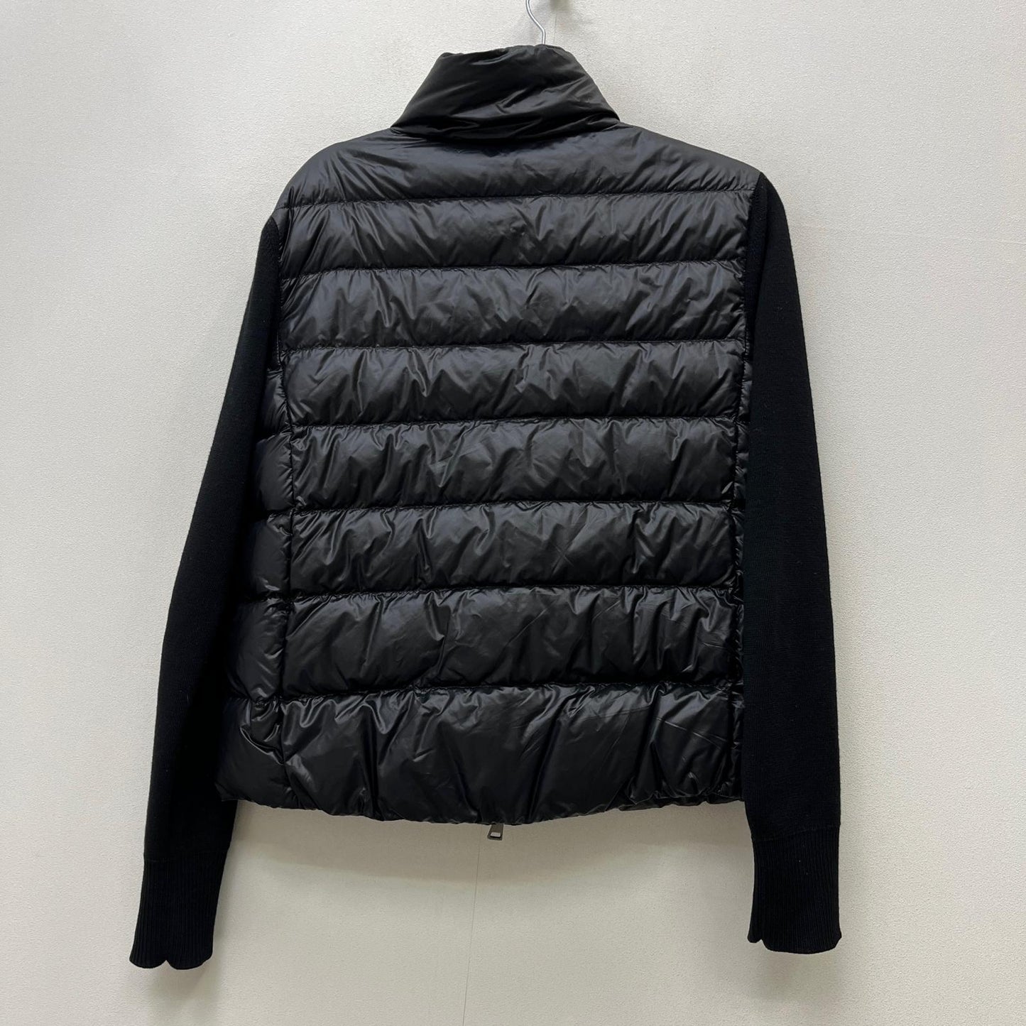 【中古】MONCLER | モンクレール CARDIGAN TRICOT 国内正規品 ダウンジャケット J20939B00024 ブラック サイズ：XS【加古川店】