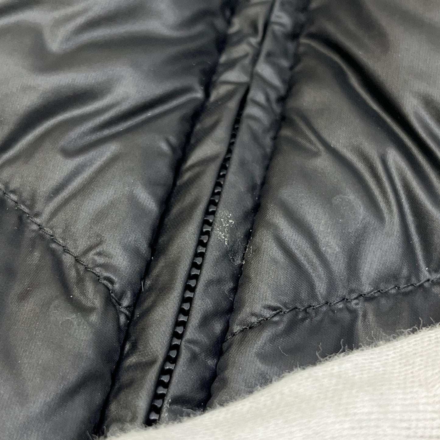 【中古】MONCLER | モンクレール CARDIGAN TRICOT 国内正規品 ダウンジャケット J20939B00024 ブラック サイズ：XS【加古川店】