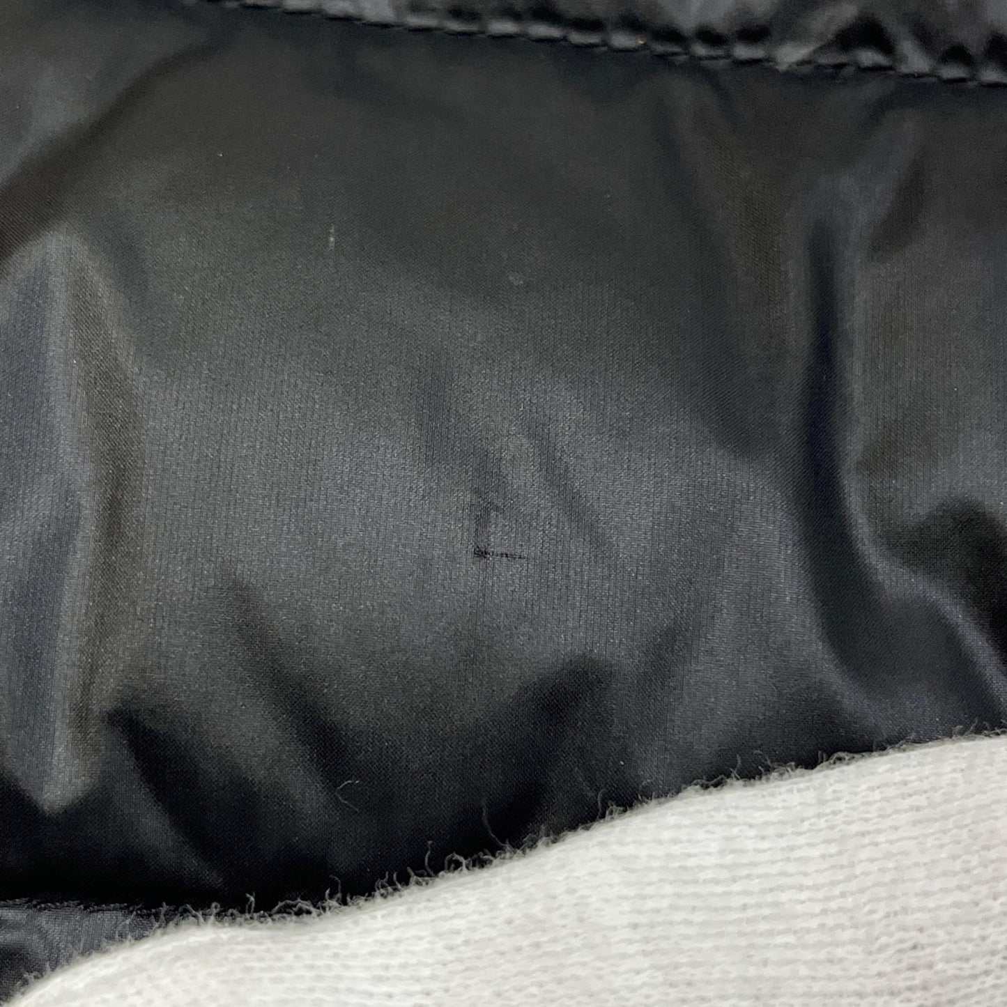 【中古】MONCLER | モンクレール CARDIGAN TRICOT 国内正規品 ダウンジャケット J20939B00024 ブラック サイズ：XS【加古川店】