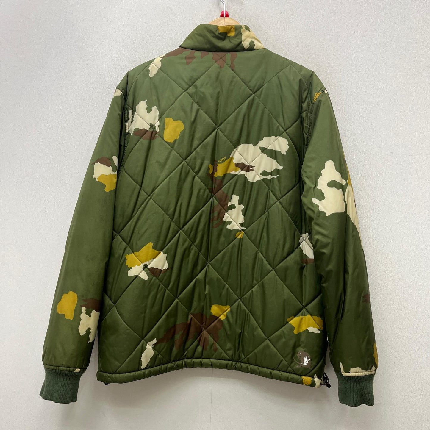 【中古】STUSSY | ステューシー quilting reversible jacket その他アウター カーキ サイズ：M【加古川店】