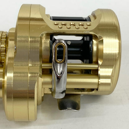 【中古】【フィッシング/釣り/釣具/リール】 【ベイトリール/右ハンドル】SHIMANO | シマノ 22オシアコンクエスト 300HG【加古川店】
