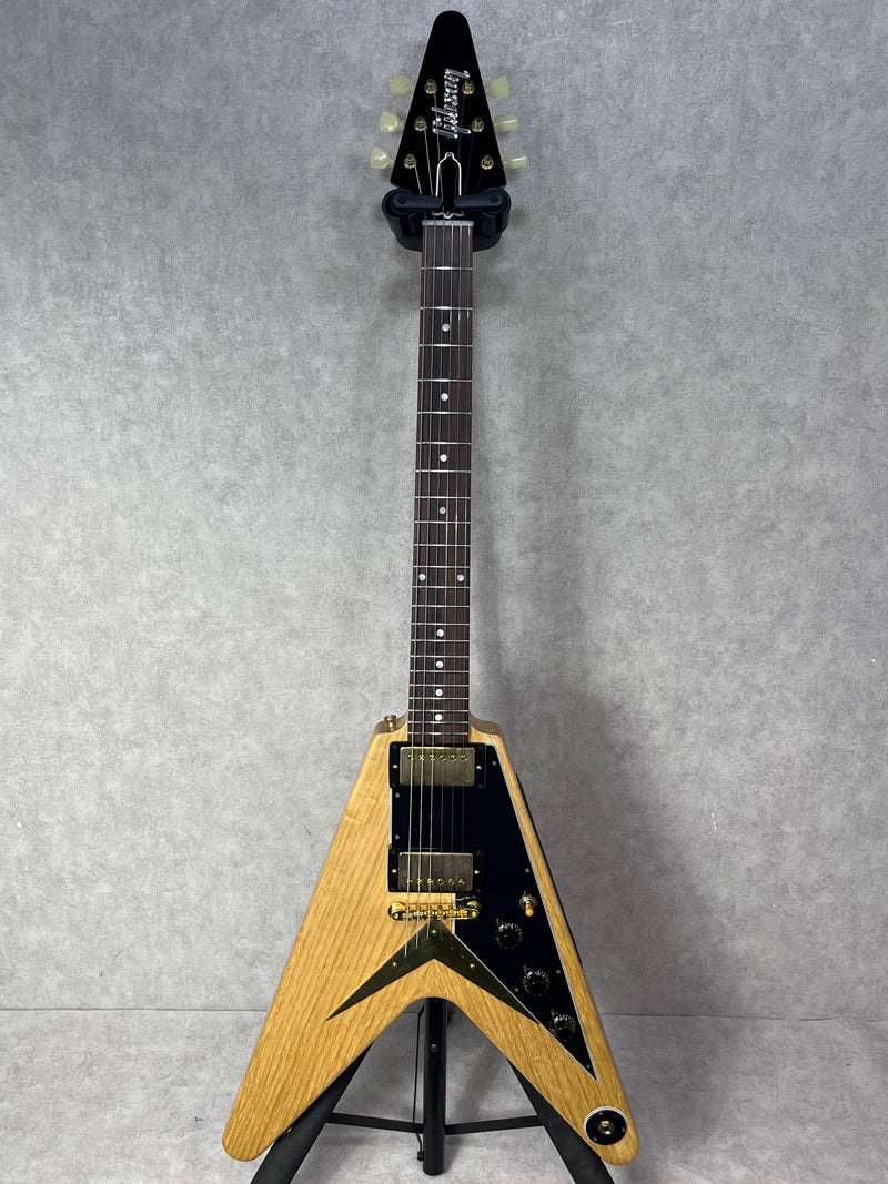 【中古】 Gibson Custom Shop | ギブソンカスタムショップ 楽器 1958 Korina Flying V Reissue VOS Natural Black Pickguard 2023年製【加古川店】